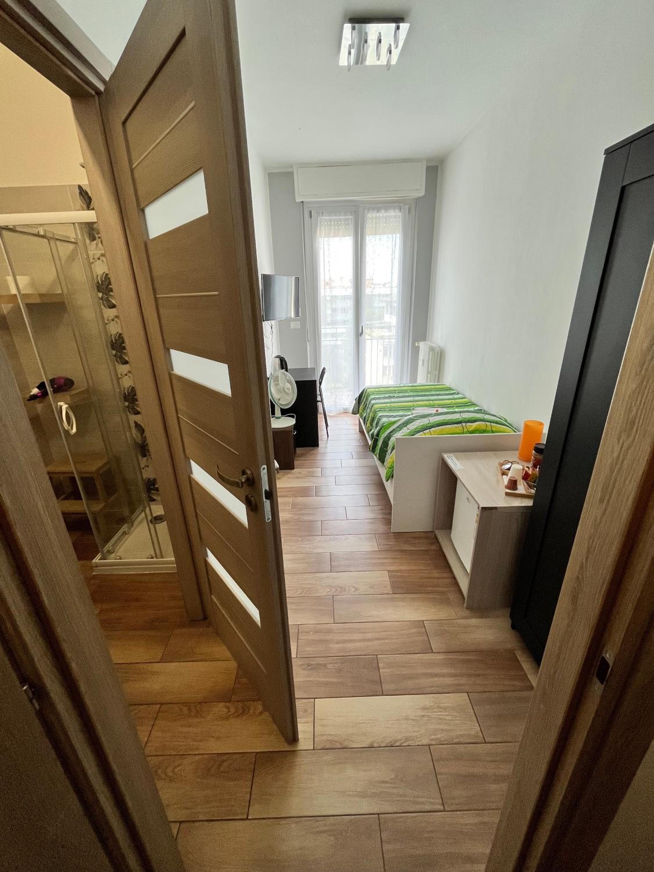 Single Room with Private Bathroom