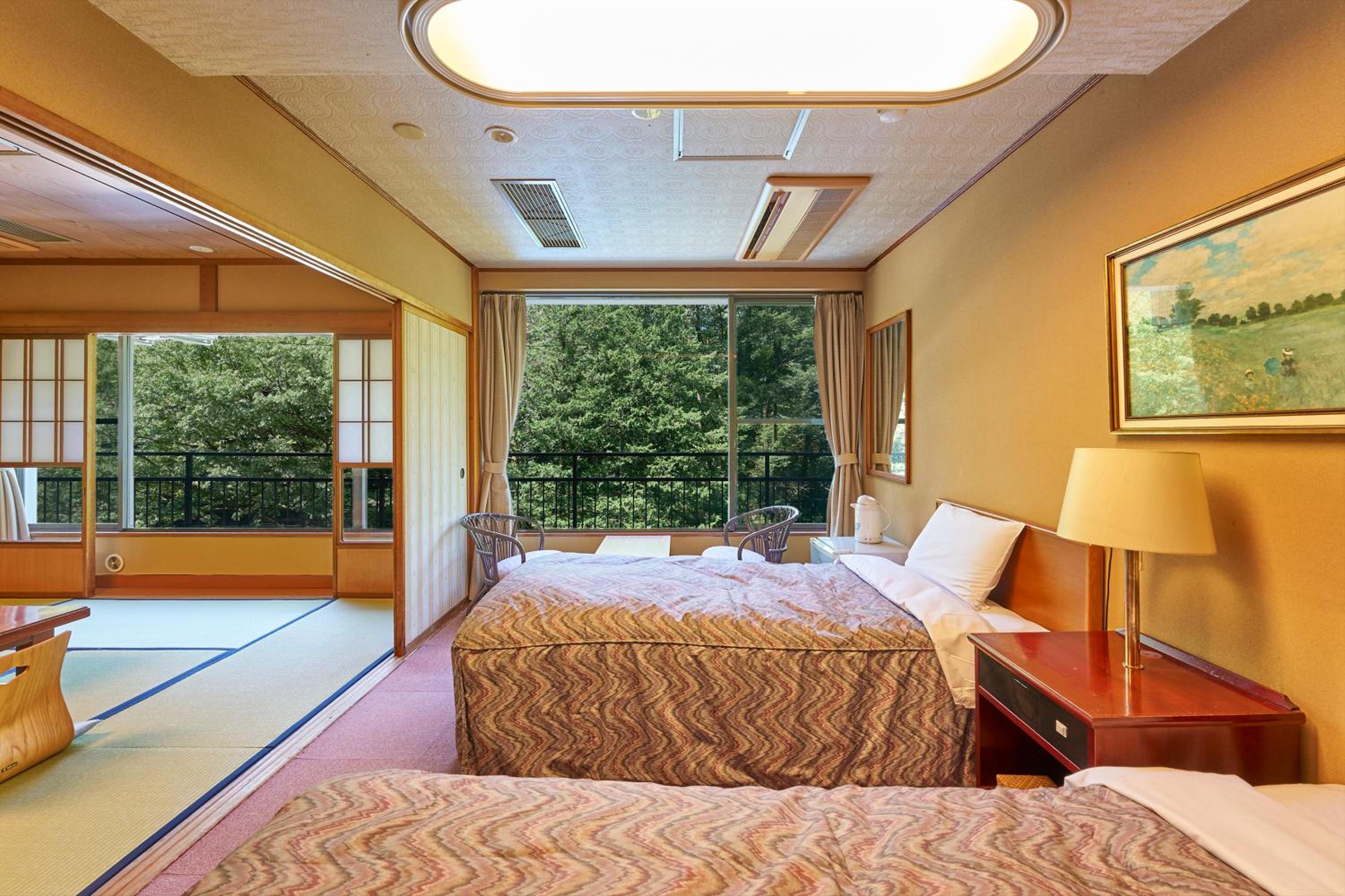  Japanese-Western Style Room photo 2