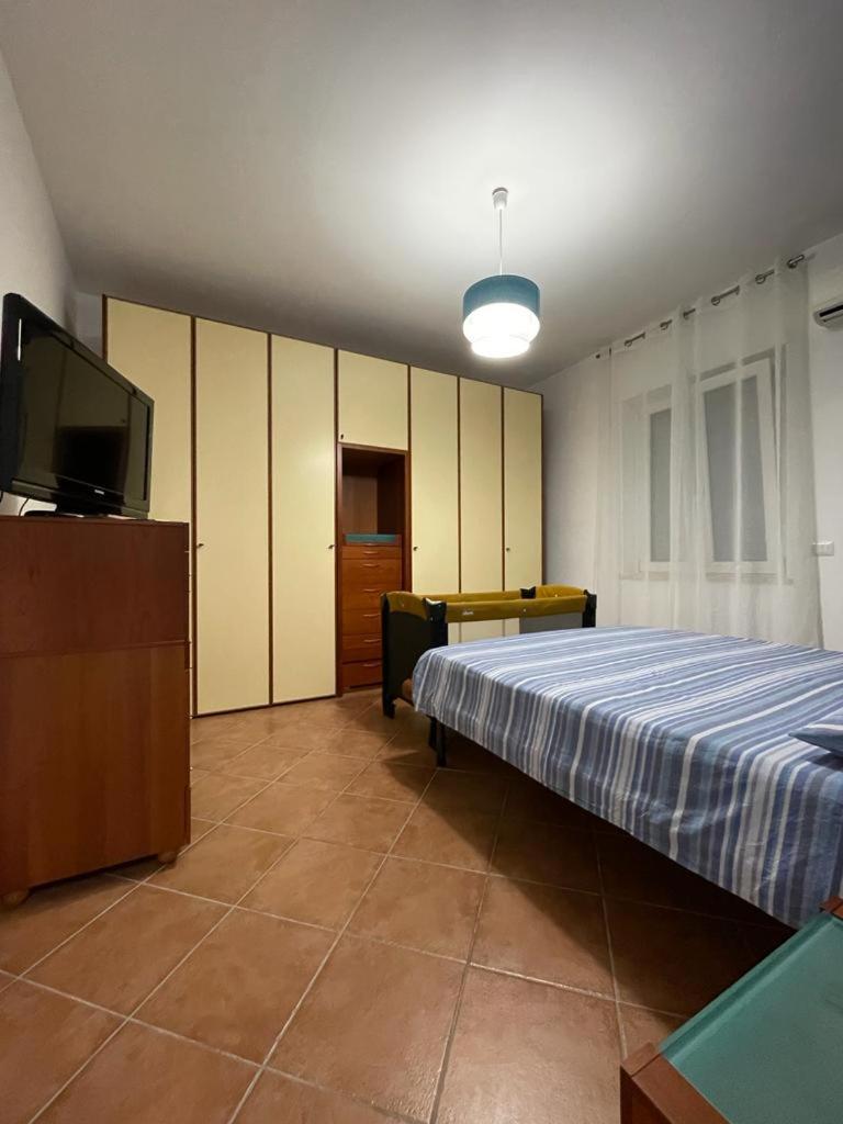 One-Bedroom House photo 1
