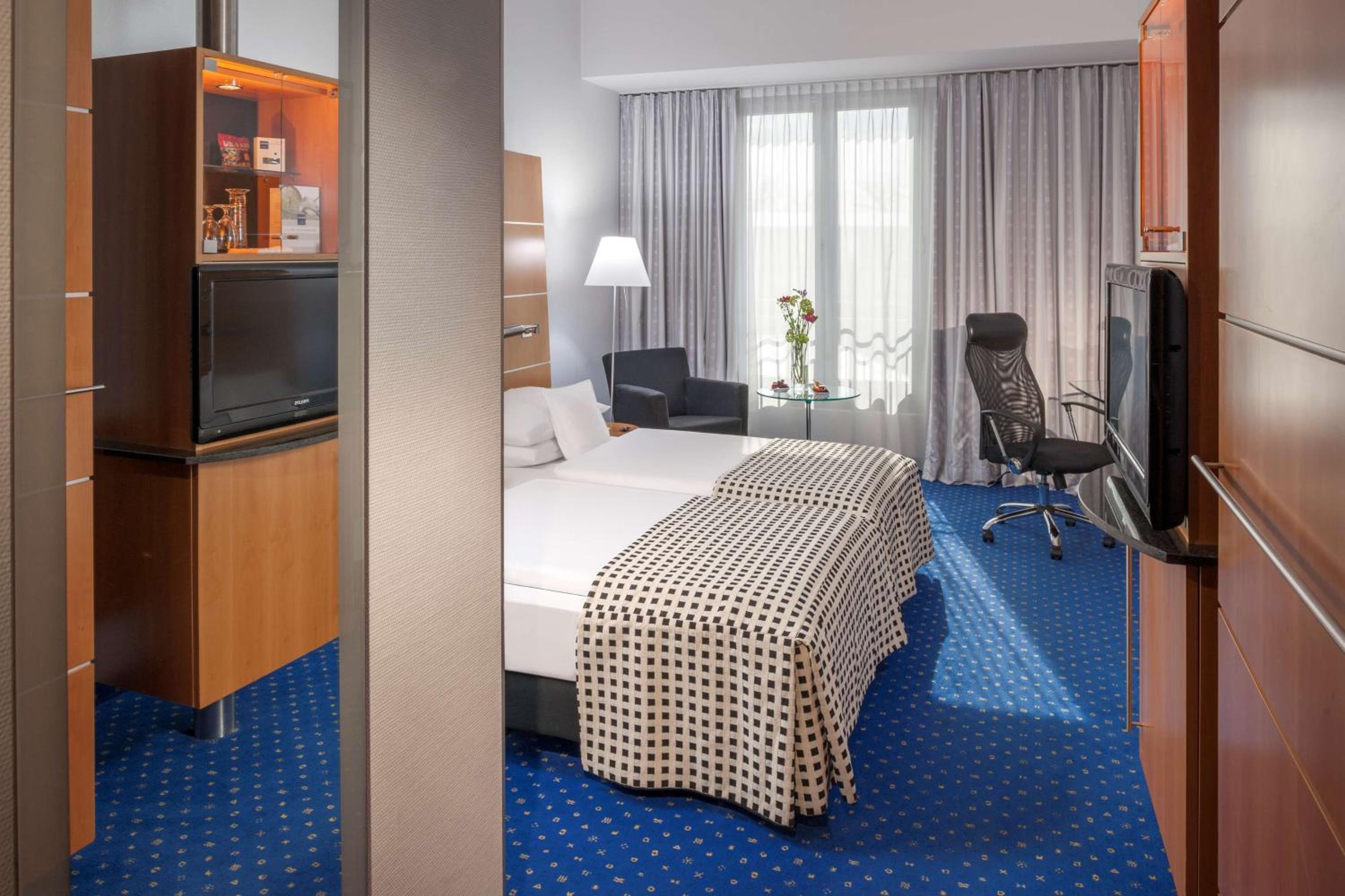 Superior Double or Twin Room - Photo 1