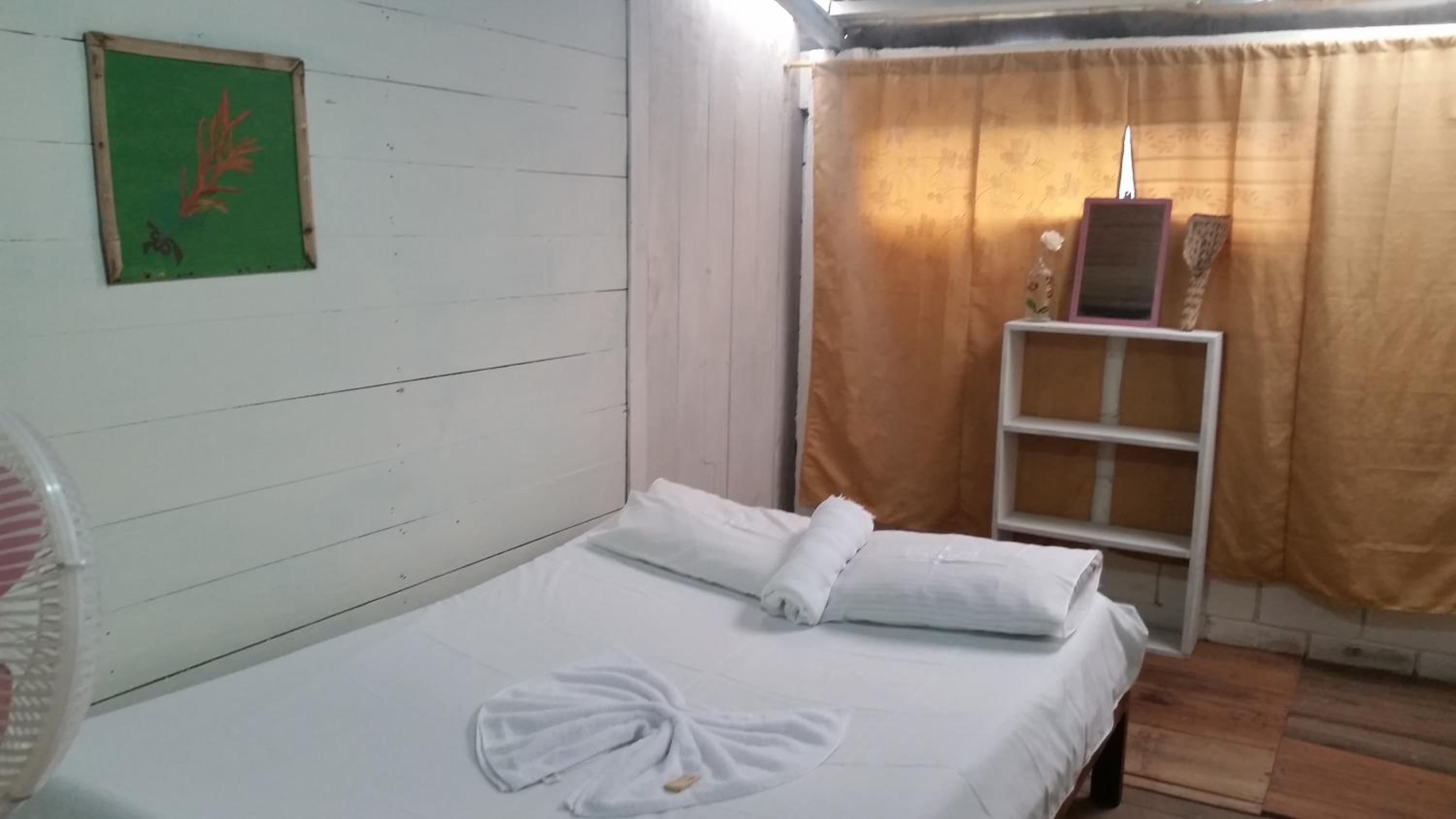 Double Room with Shared Bathroom photo 2