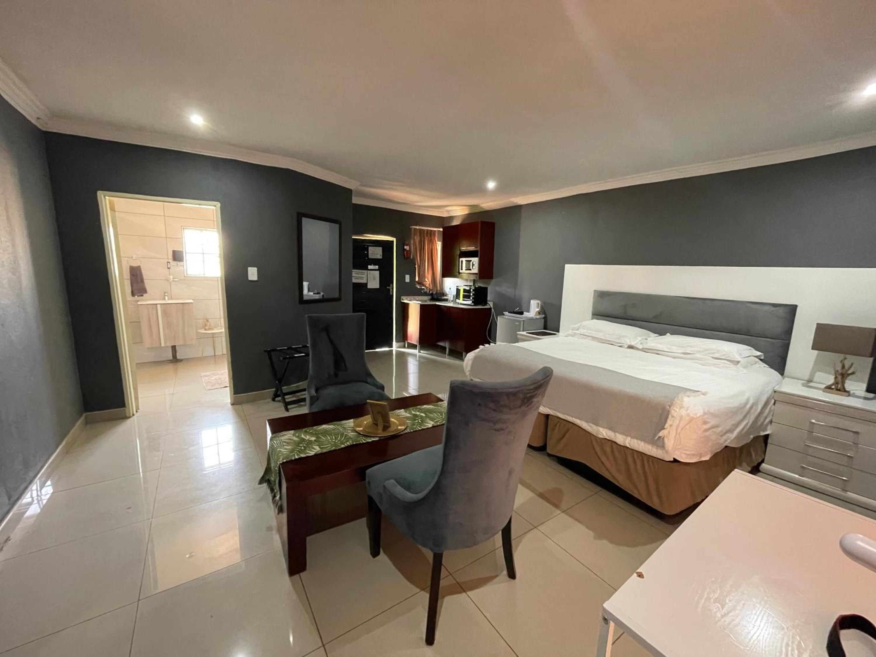 Double or Twin Room with Bathroom photo 3