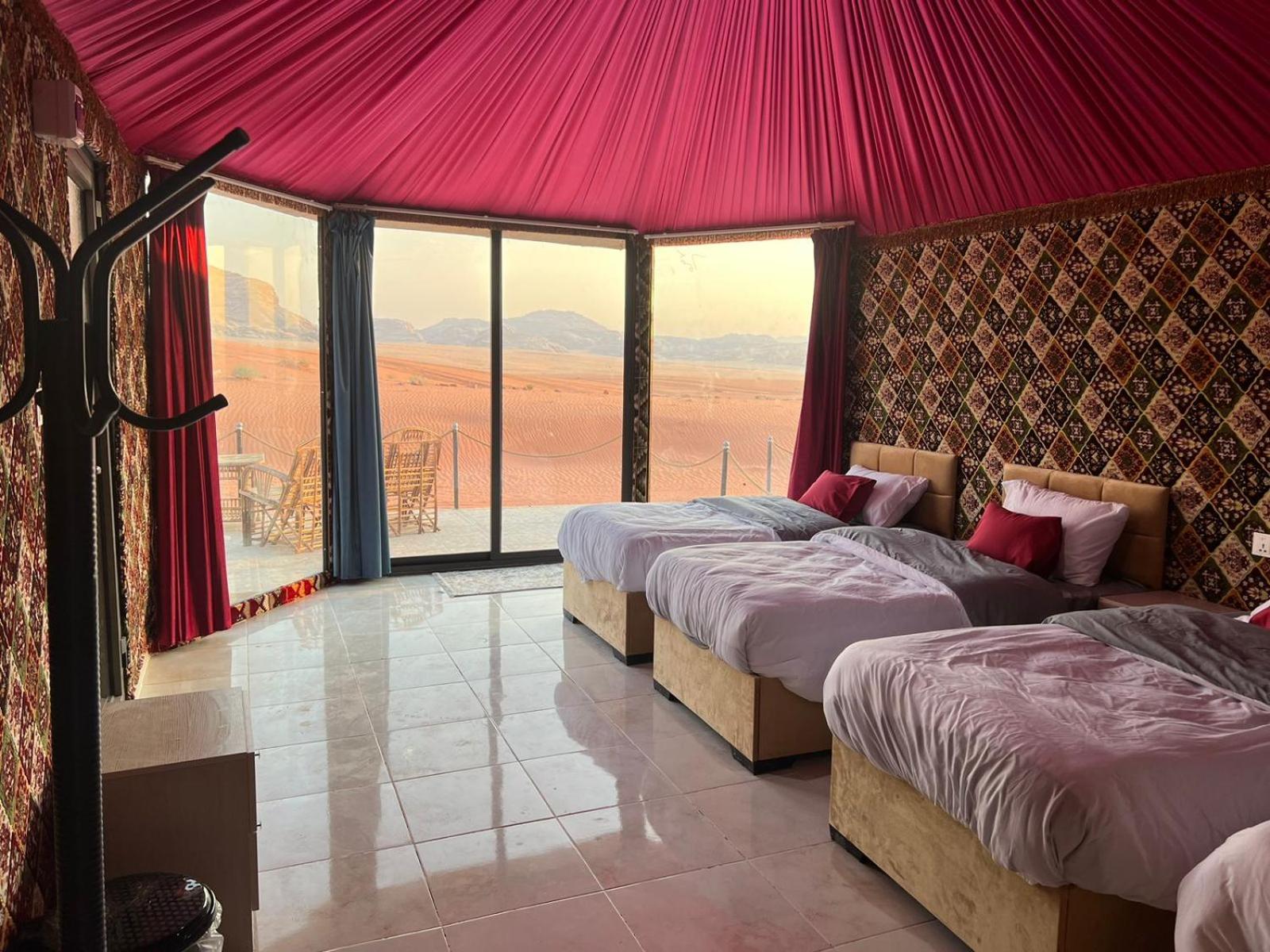 Deluxe Quadruple Room photo 1