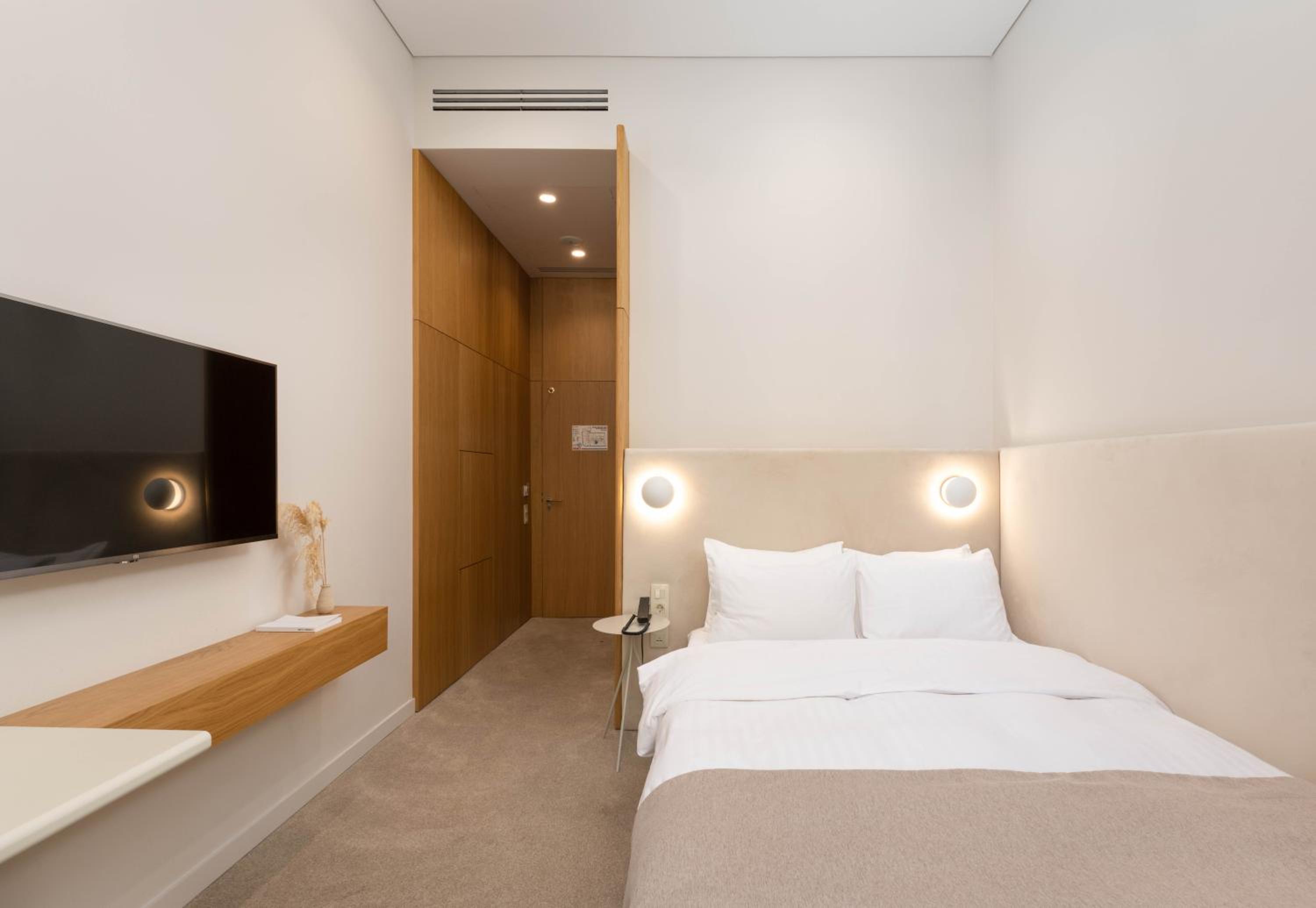 Small Double Room photo 2