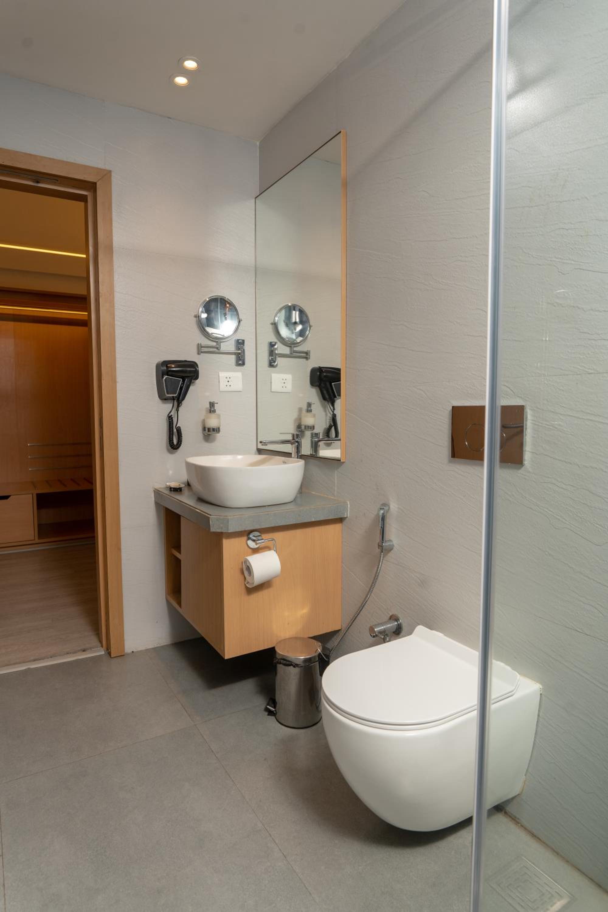 Superior room with parkland view  - Photo 11