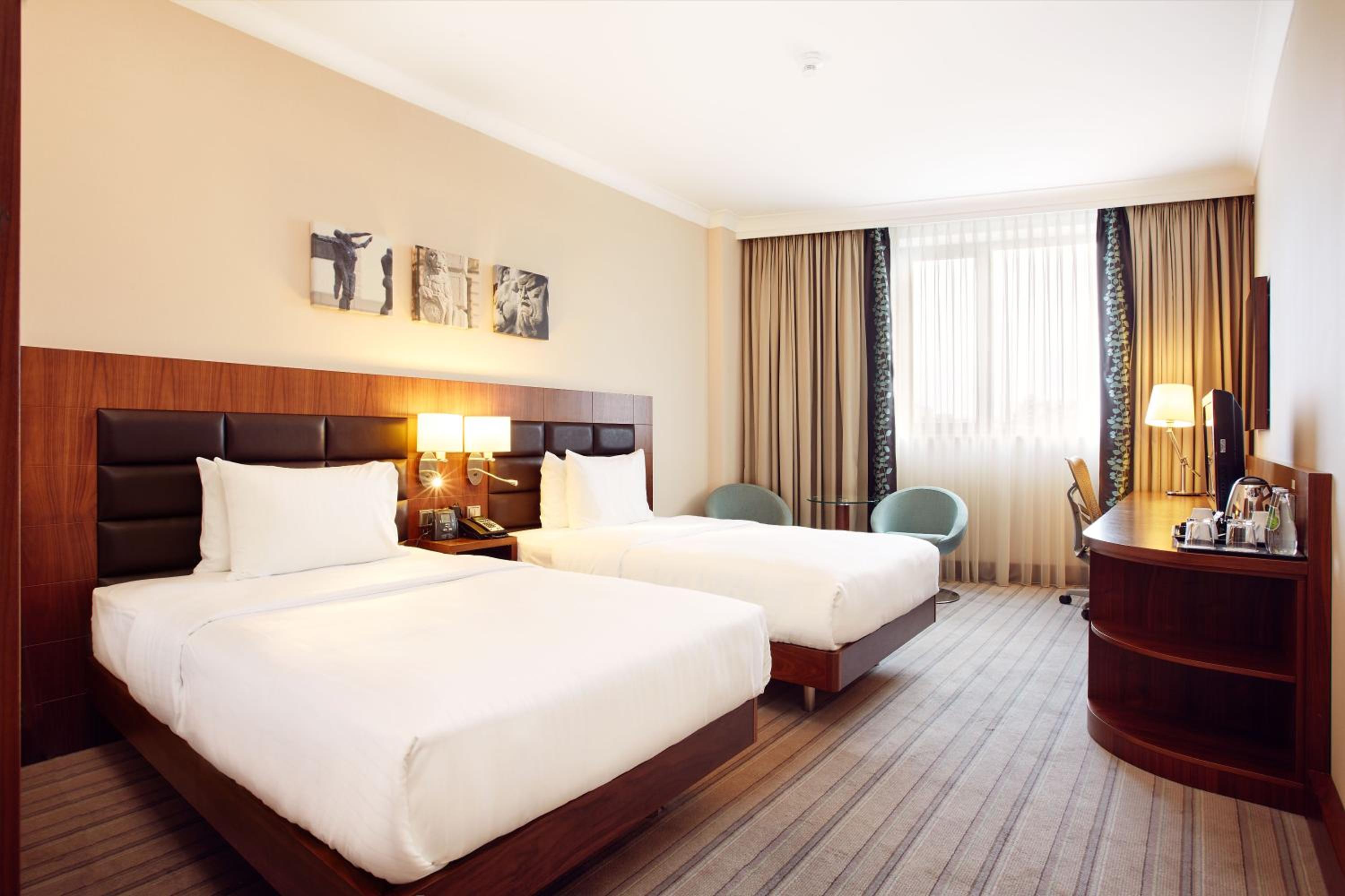 Twin Room - Photo 1