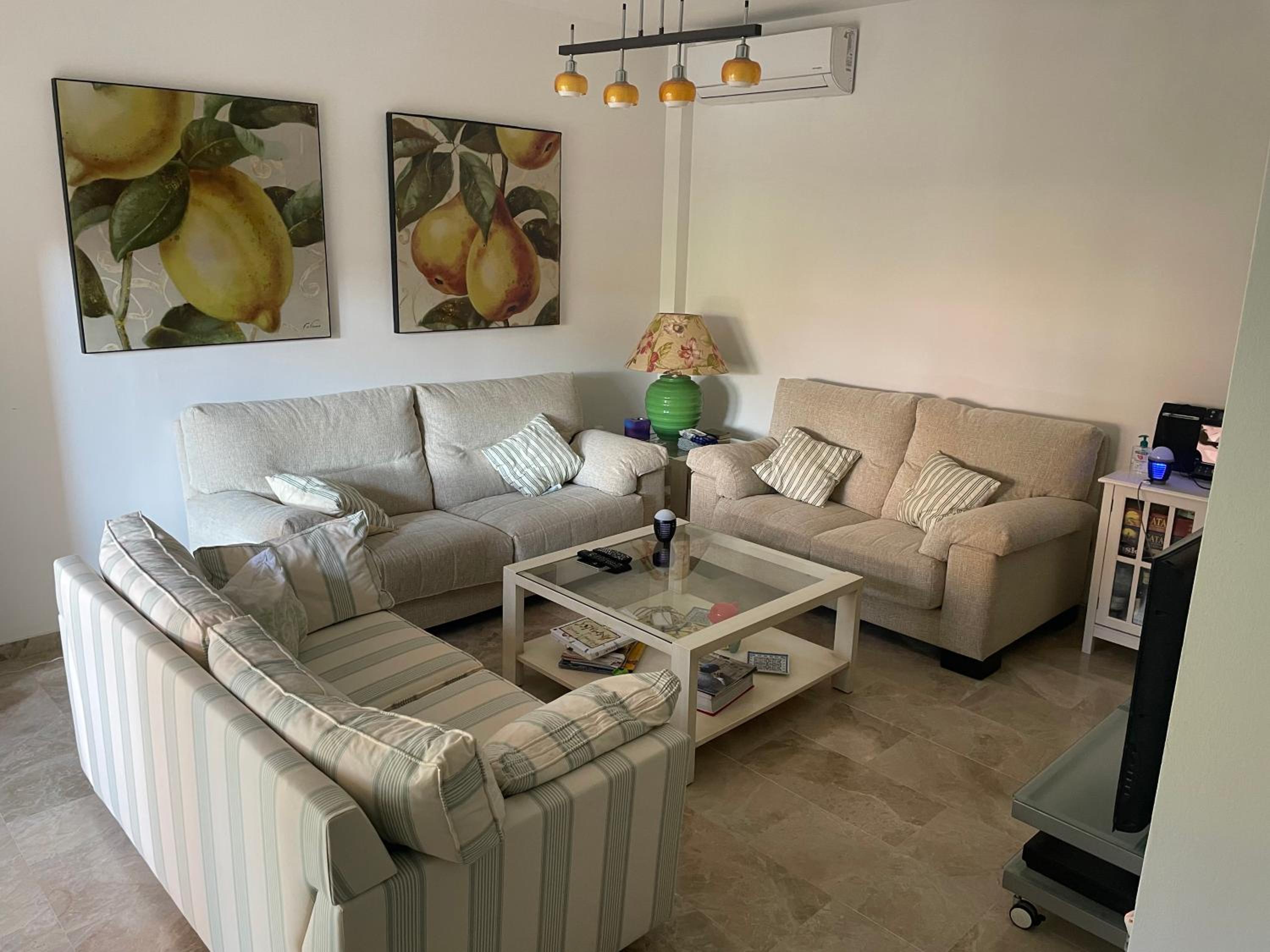 Casa de cuatro habitaciones