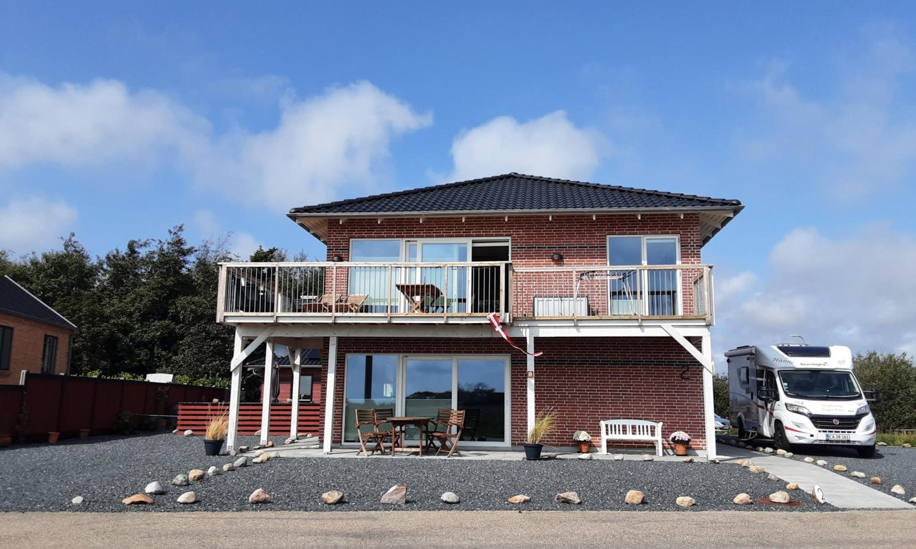 Two-Bedroom House photo 2