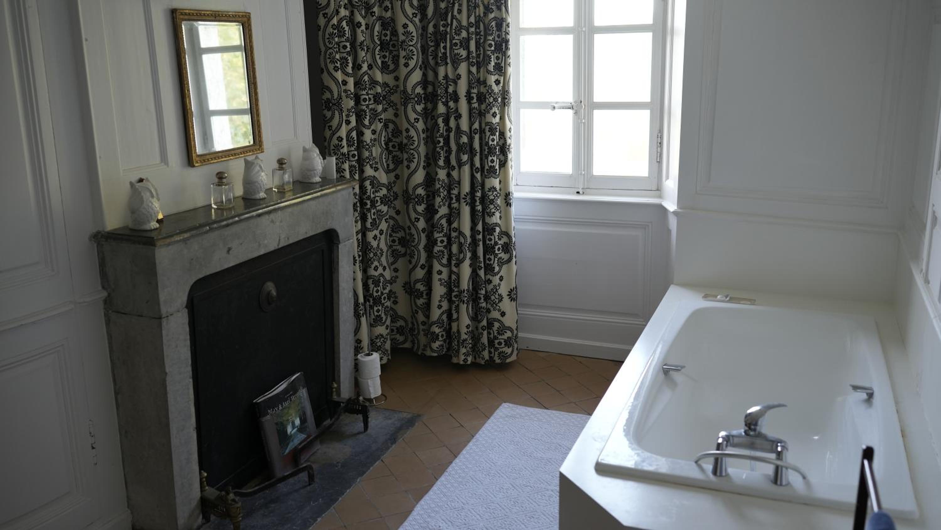 Deluxe Double or Twin Room - Photo 2