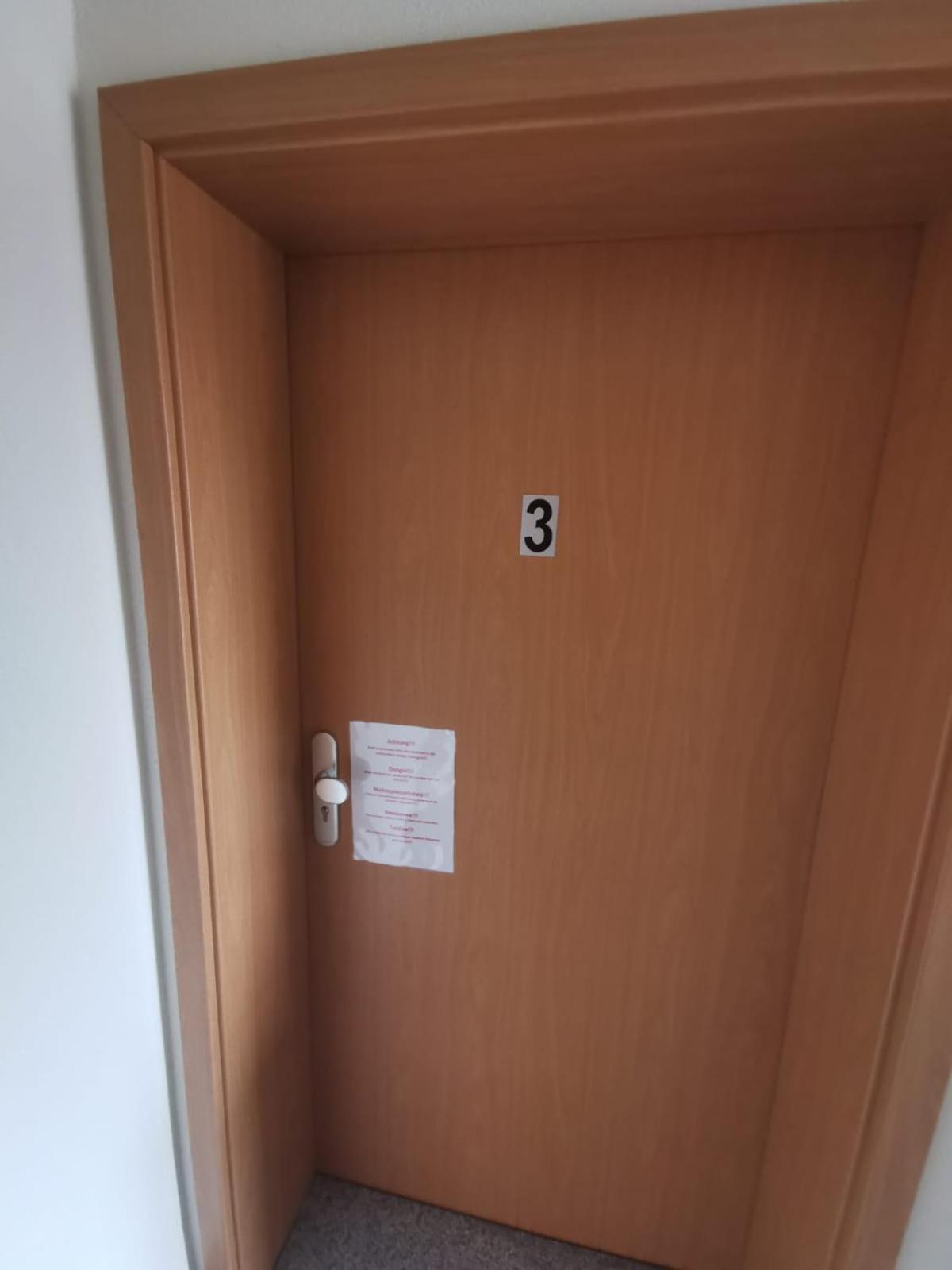 Apartment with Balcony - Photo 6