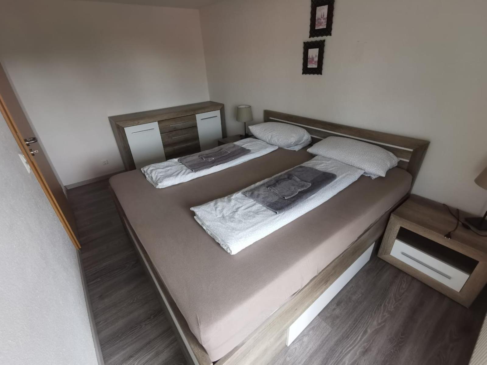Apartment with Balcony - Photo 11