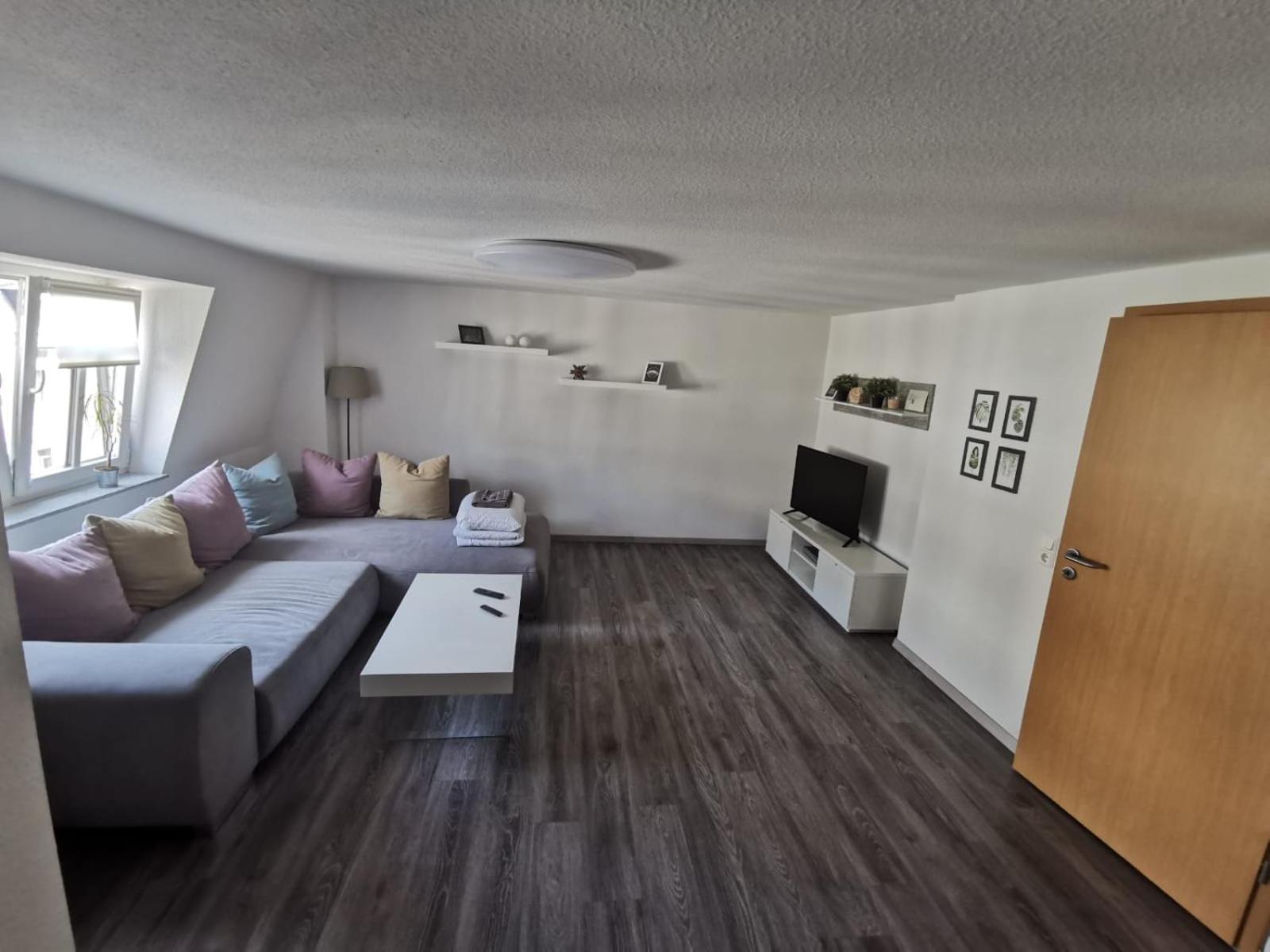 Apartment with Balcony - Photo 9