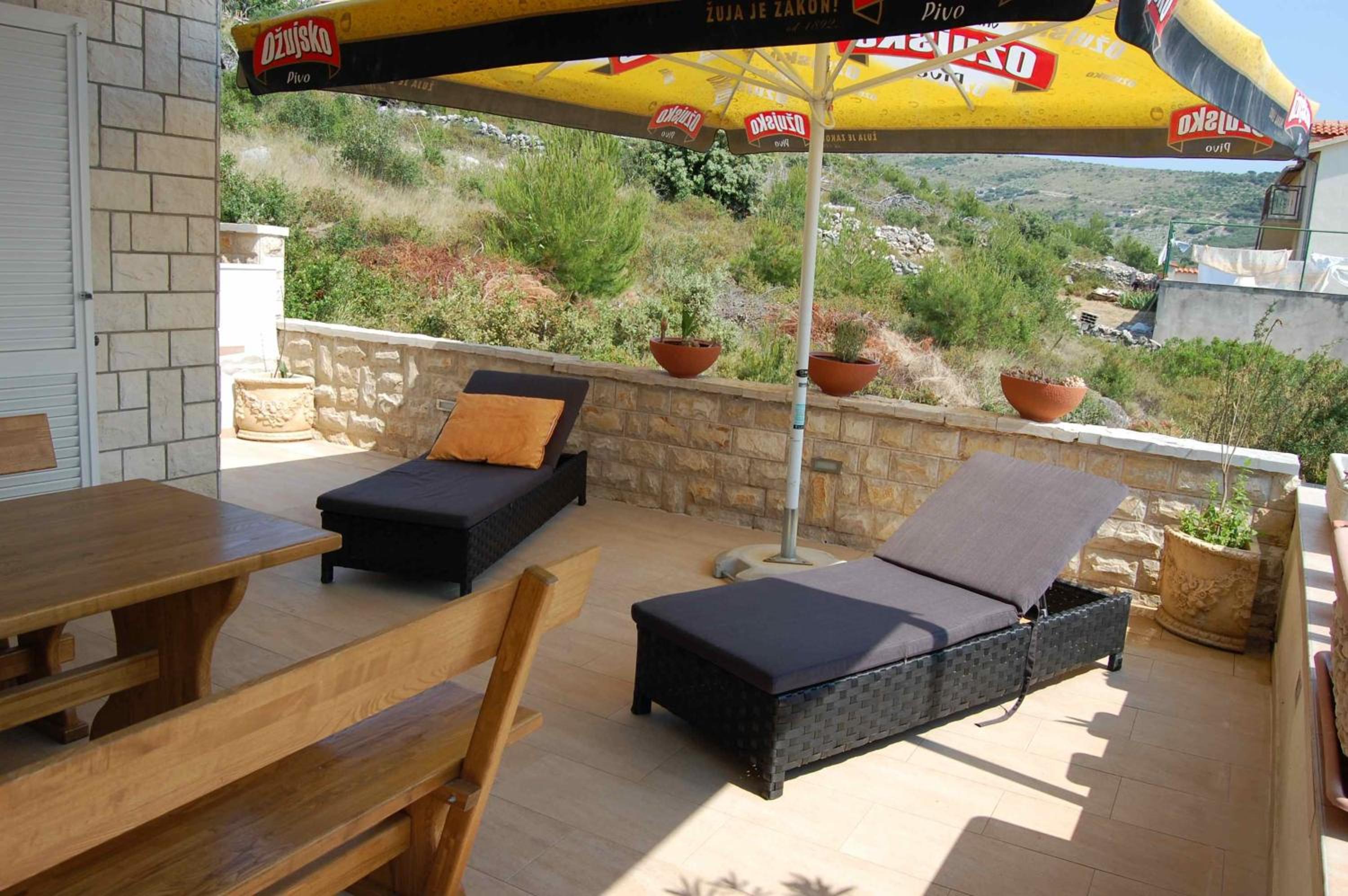 Two-Bedroom Apartment with Terrace and Sea View - Photo 9