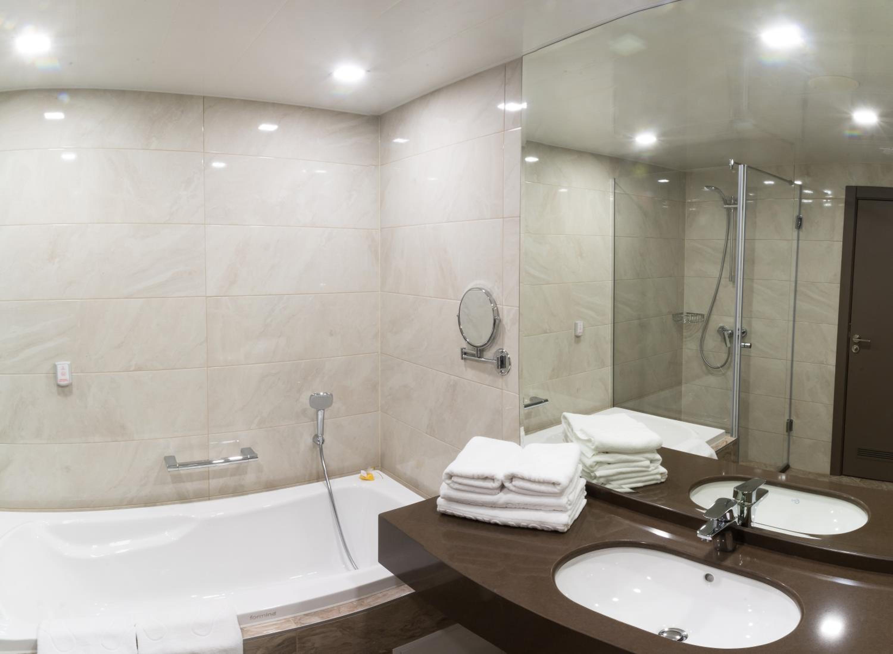 Deluxe Twin Room - Photo 4