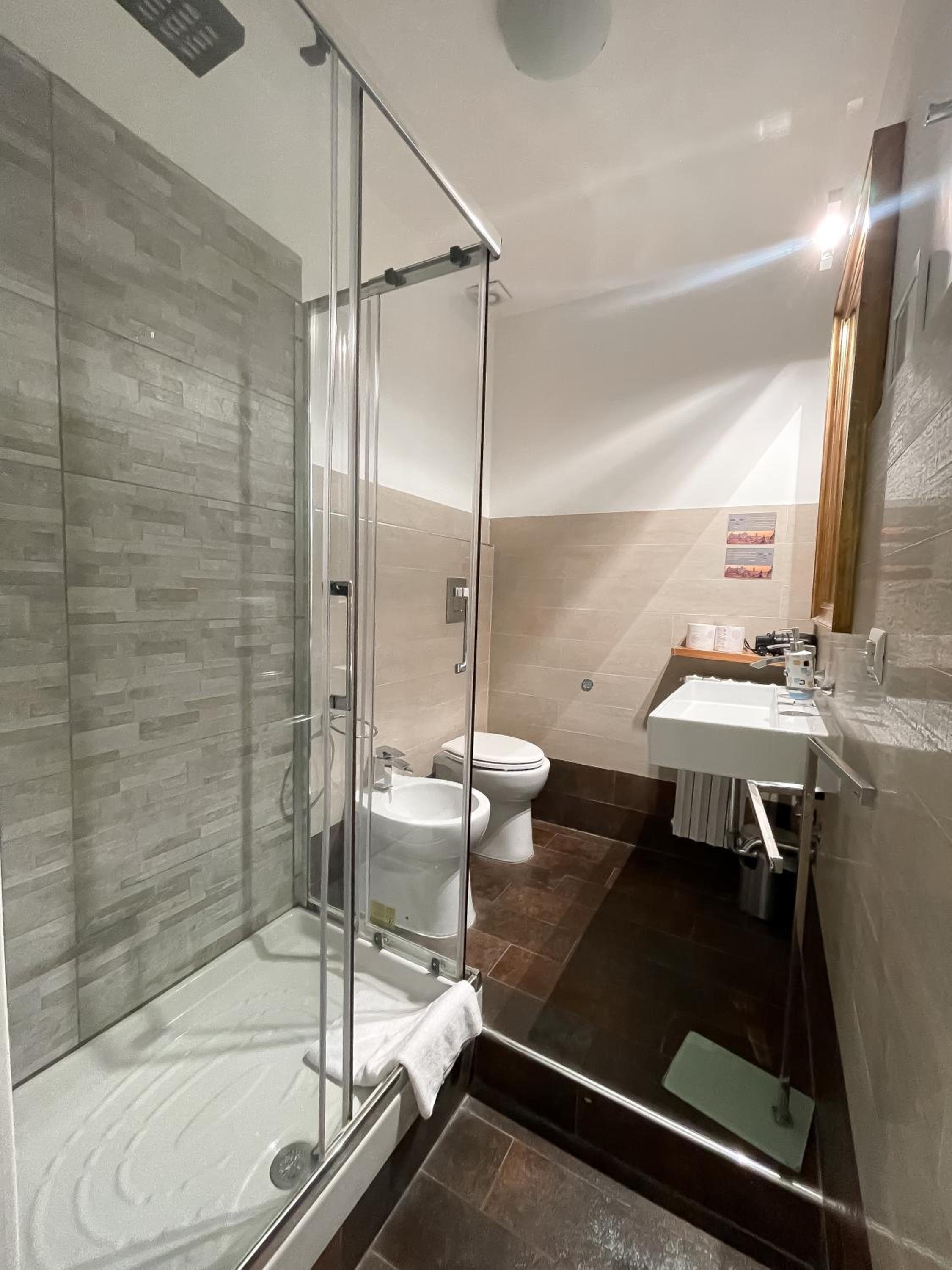 Junior Suite with Balcony photo 3