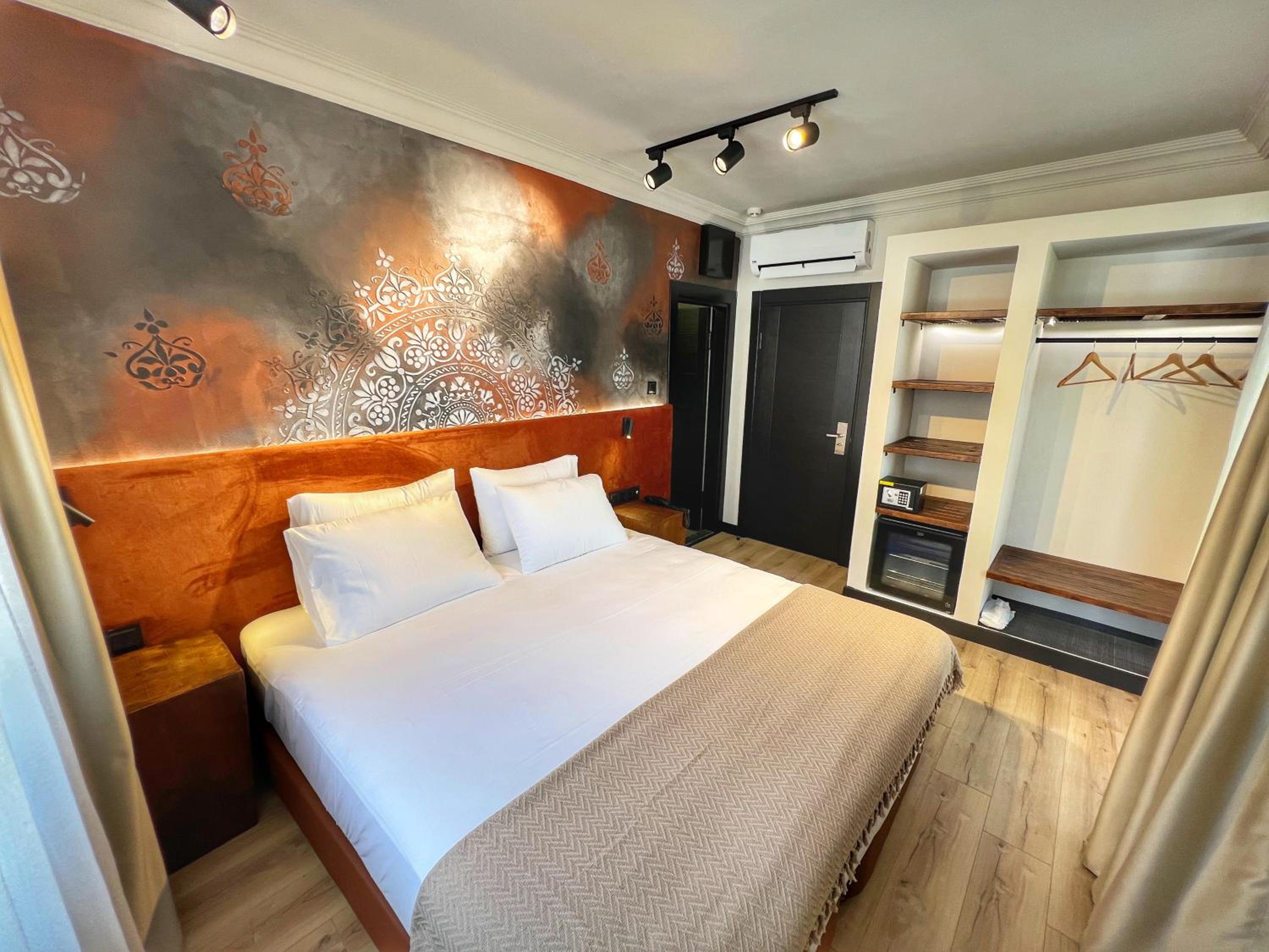 Standard Double or Twin Room with Balcony