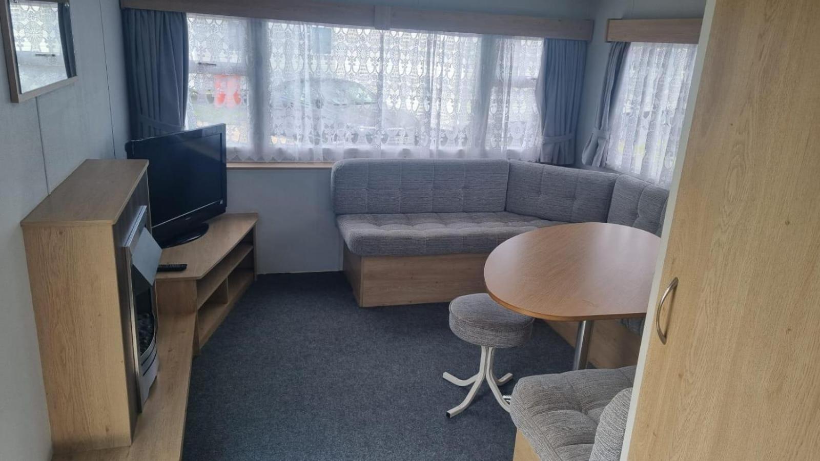 Mobile Home photo 1