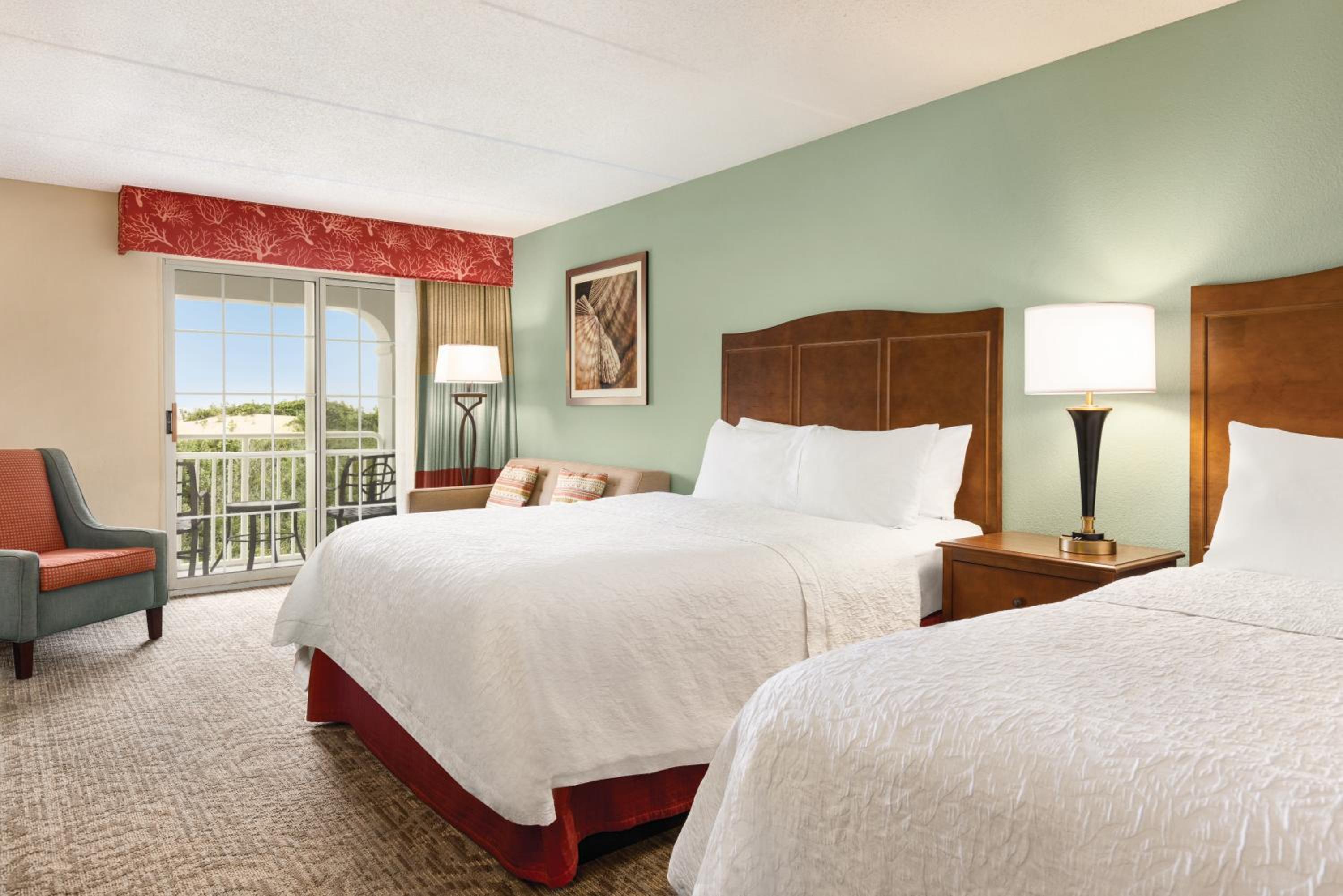 Queen Room with Partial Ocean View - Photo 5