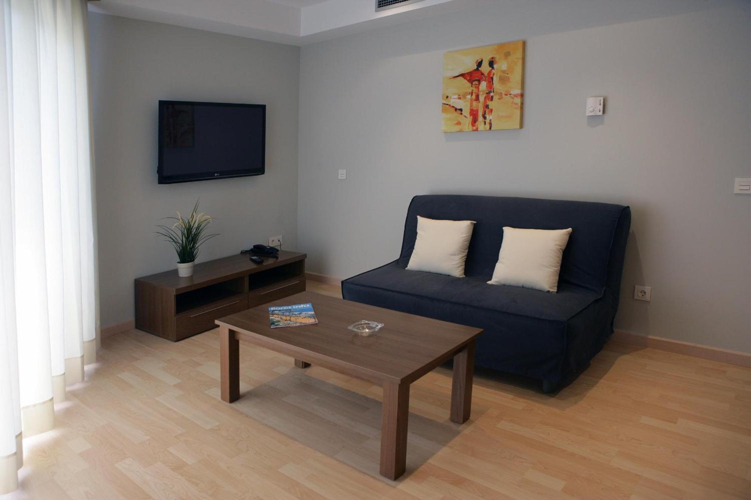 Two-Bedroom Apartment (4 Adults) photo 2