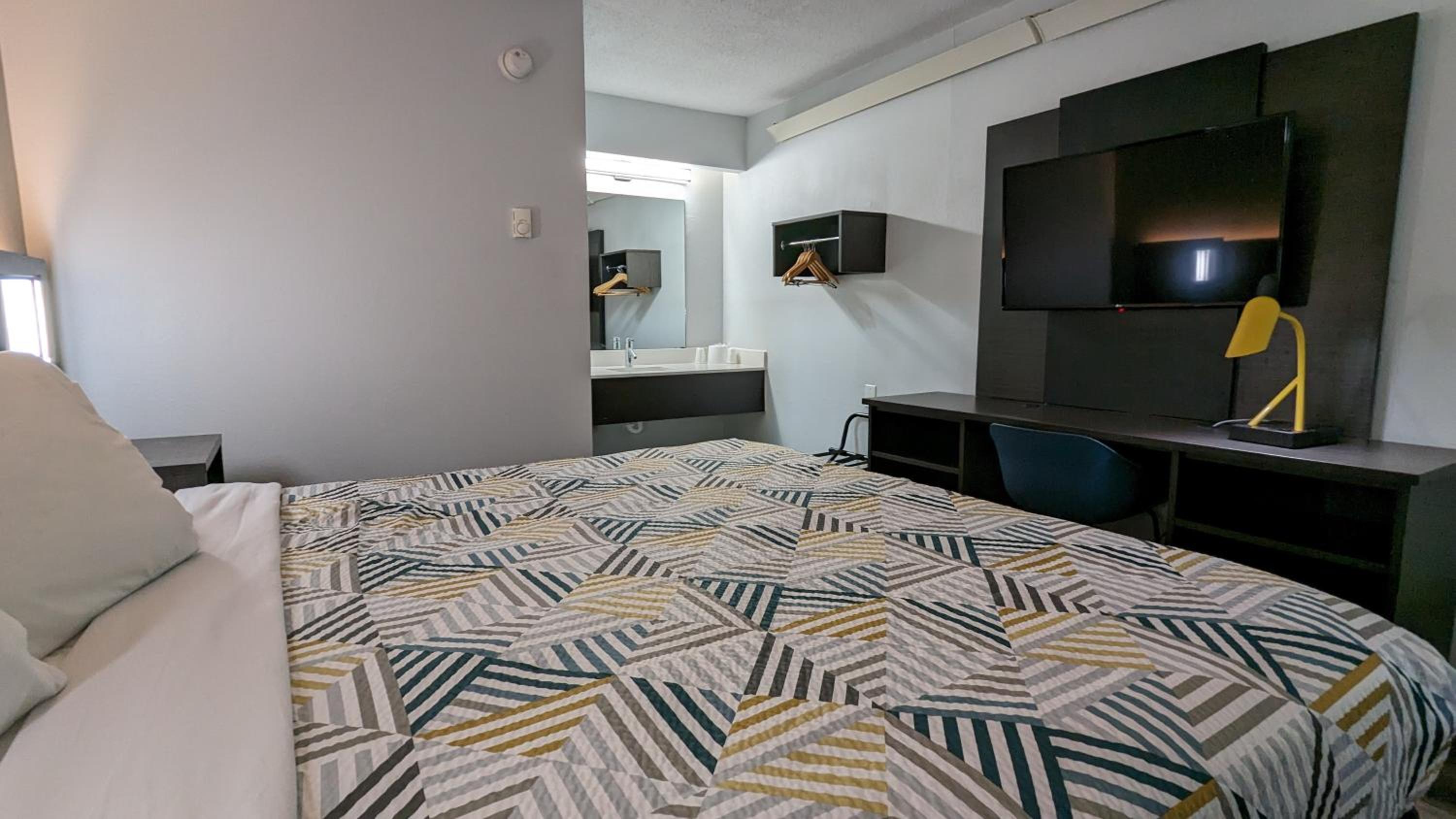 King Room - Photo 10