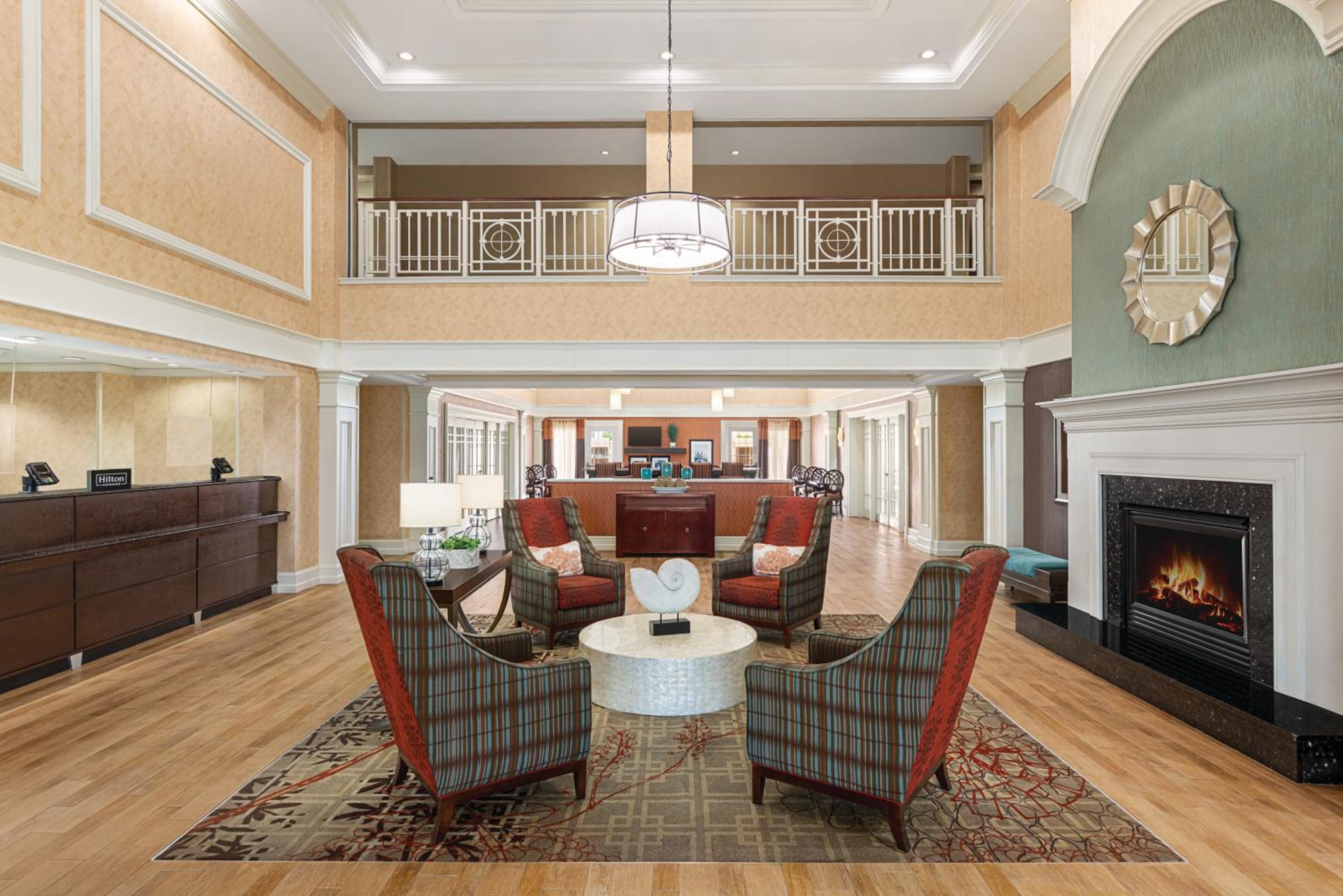 Queen Room with Two Queen Beds - Photo 5