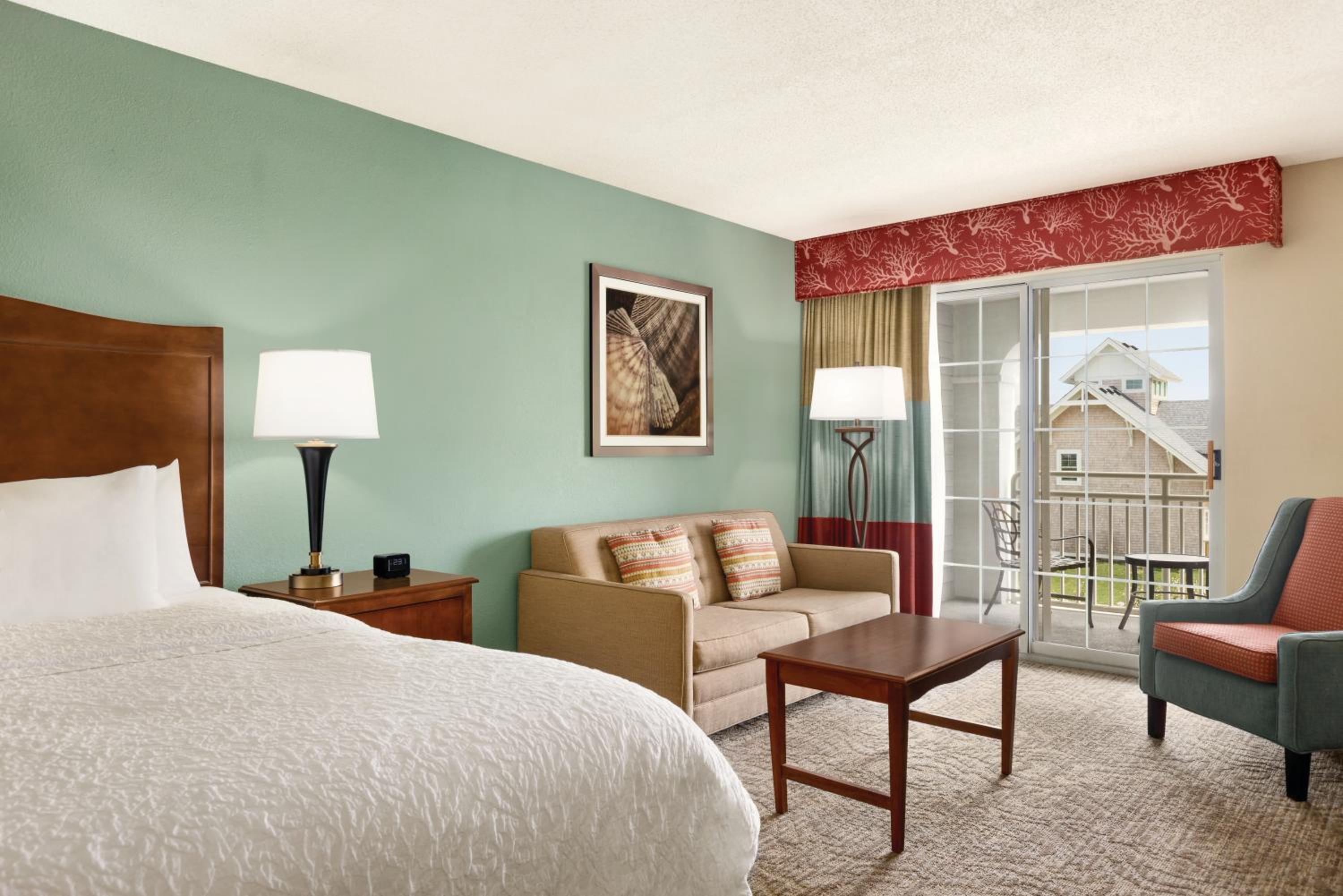 King Room with Bath Tub - Disability Access - Photo 1