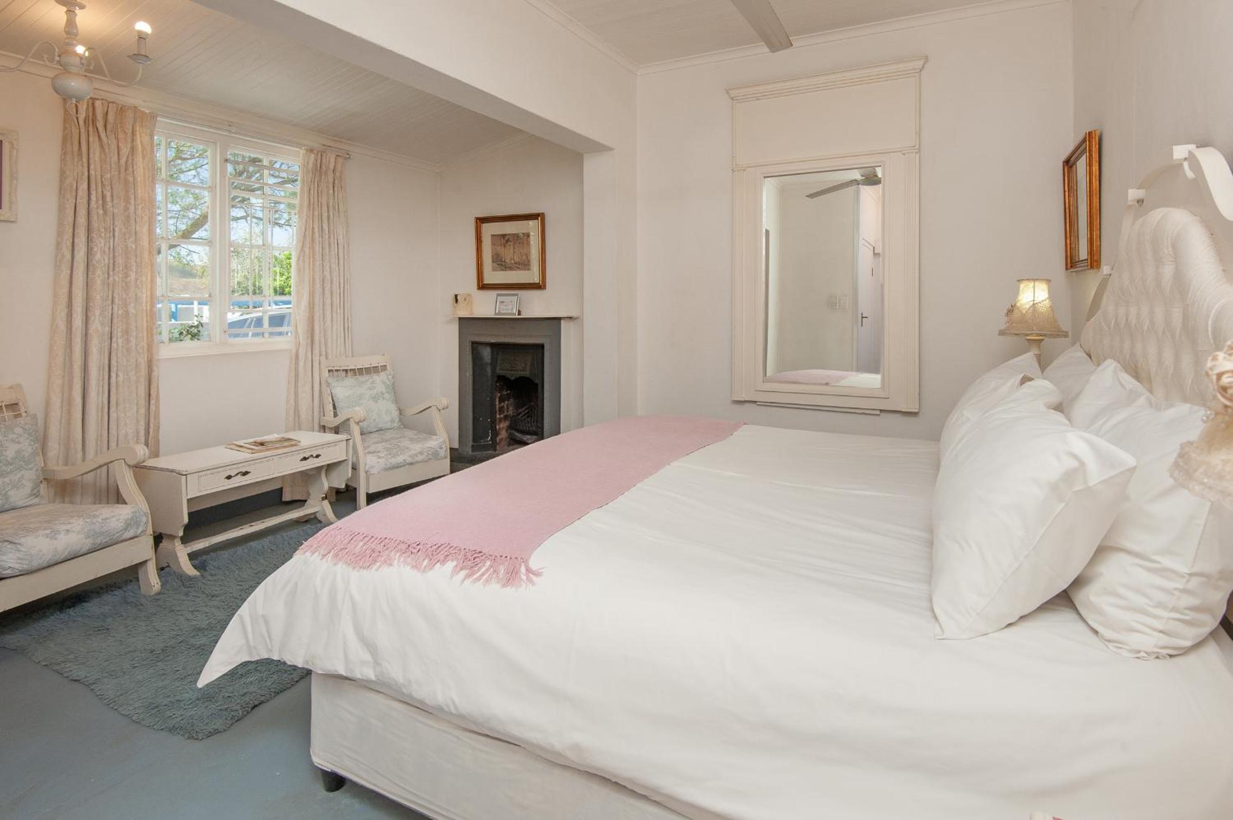 Large Double Room photo 1