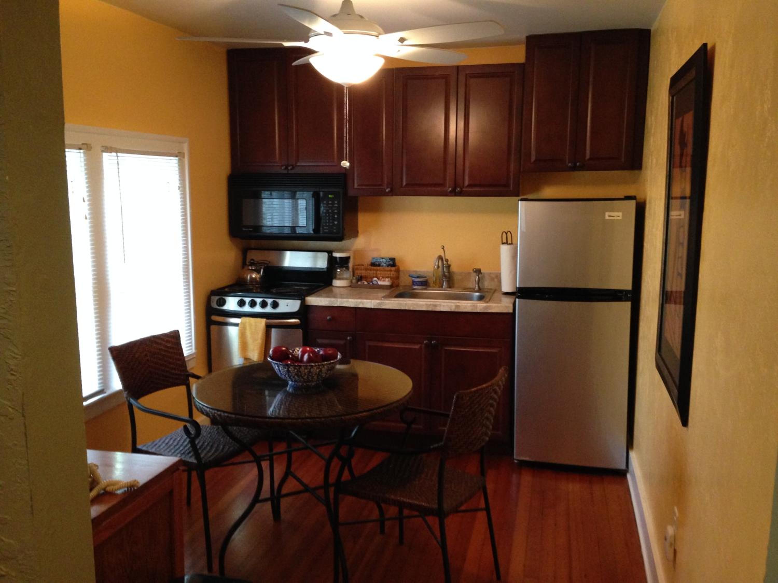 Pineapple Suite photo 3