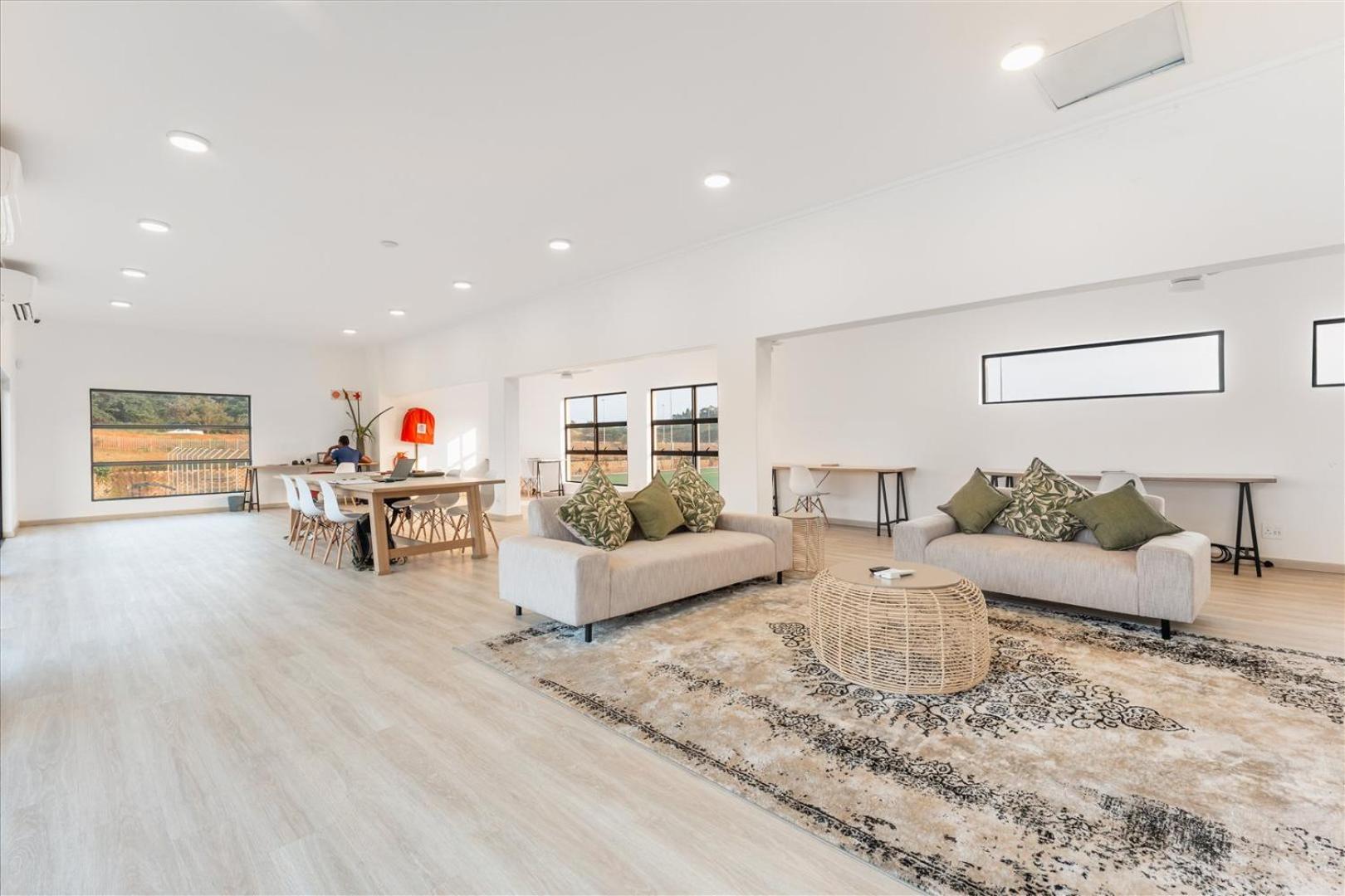 Three-Bedroom Apartment - Photo 4