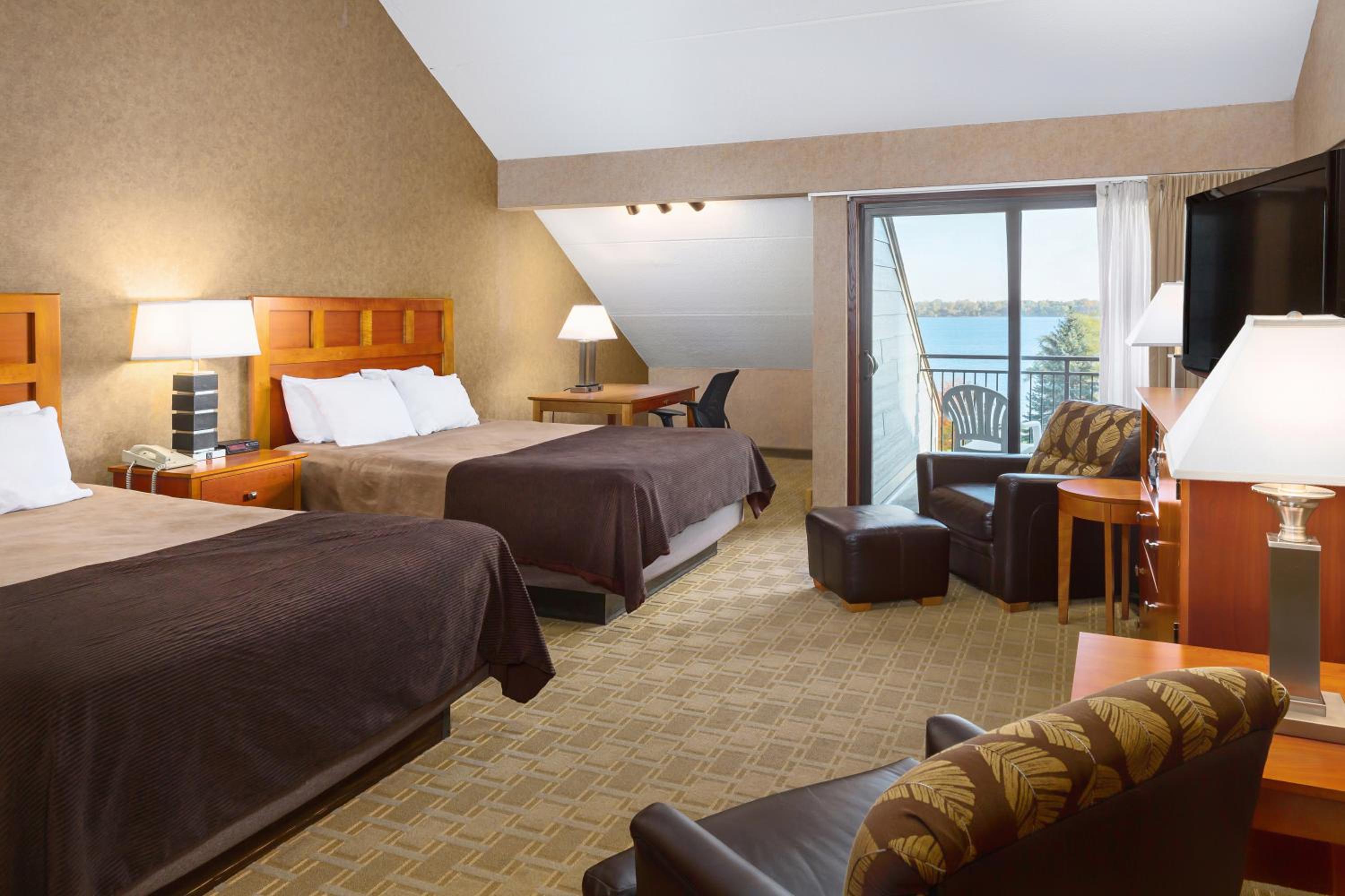 Double Room with Lake View - Photo 1