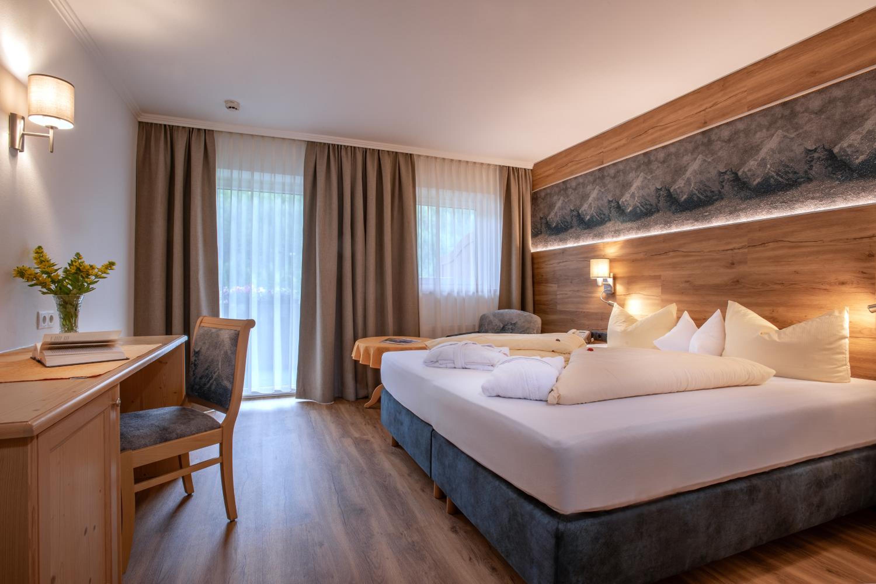 Comfort Double Room with Balcony - Photo 1