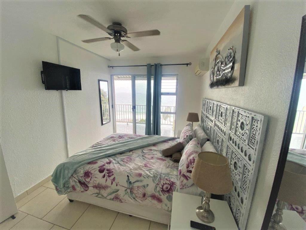 One-Bedroom Apartment photo 3