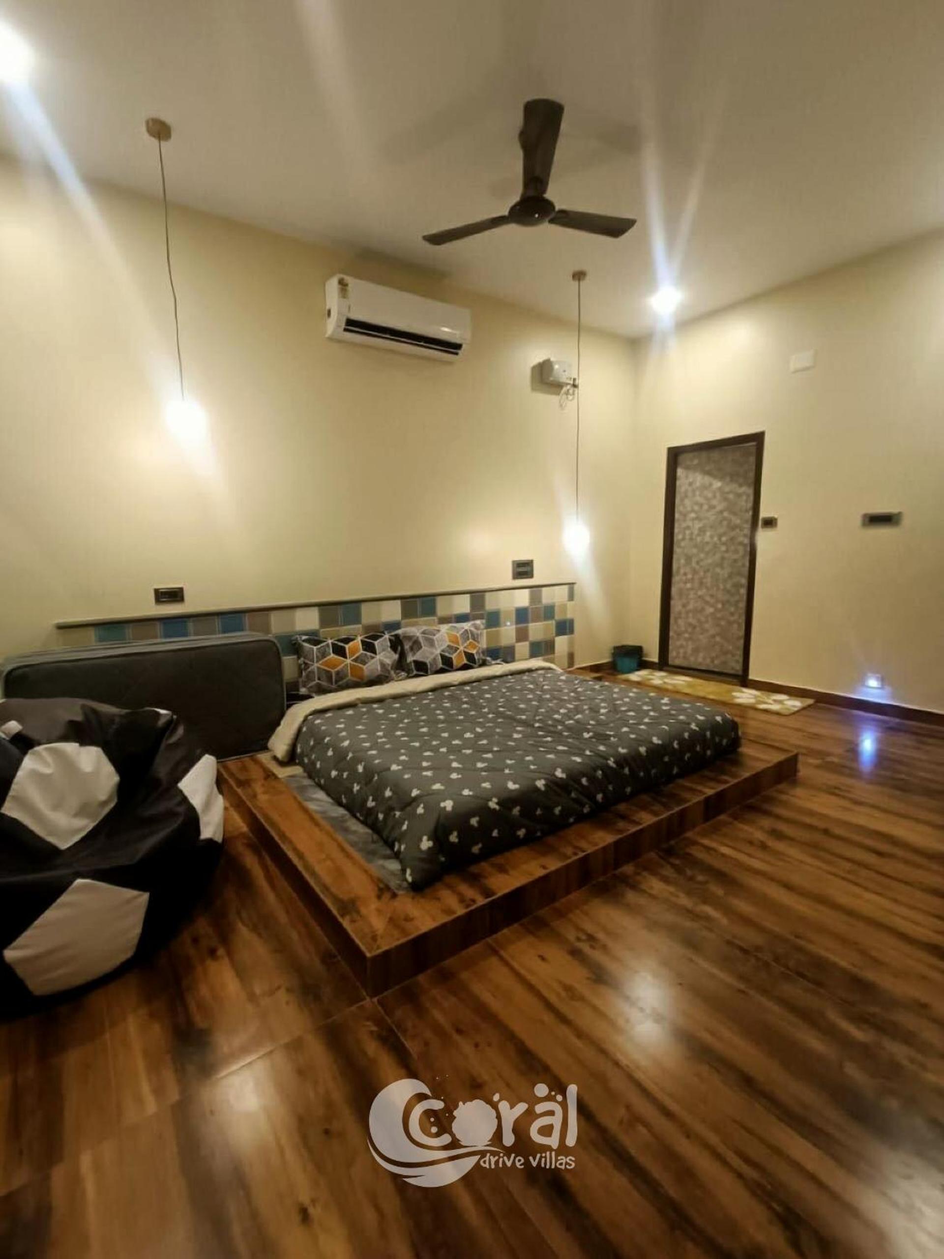 Three-Bedroom Villa photo 1