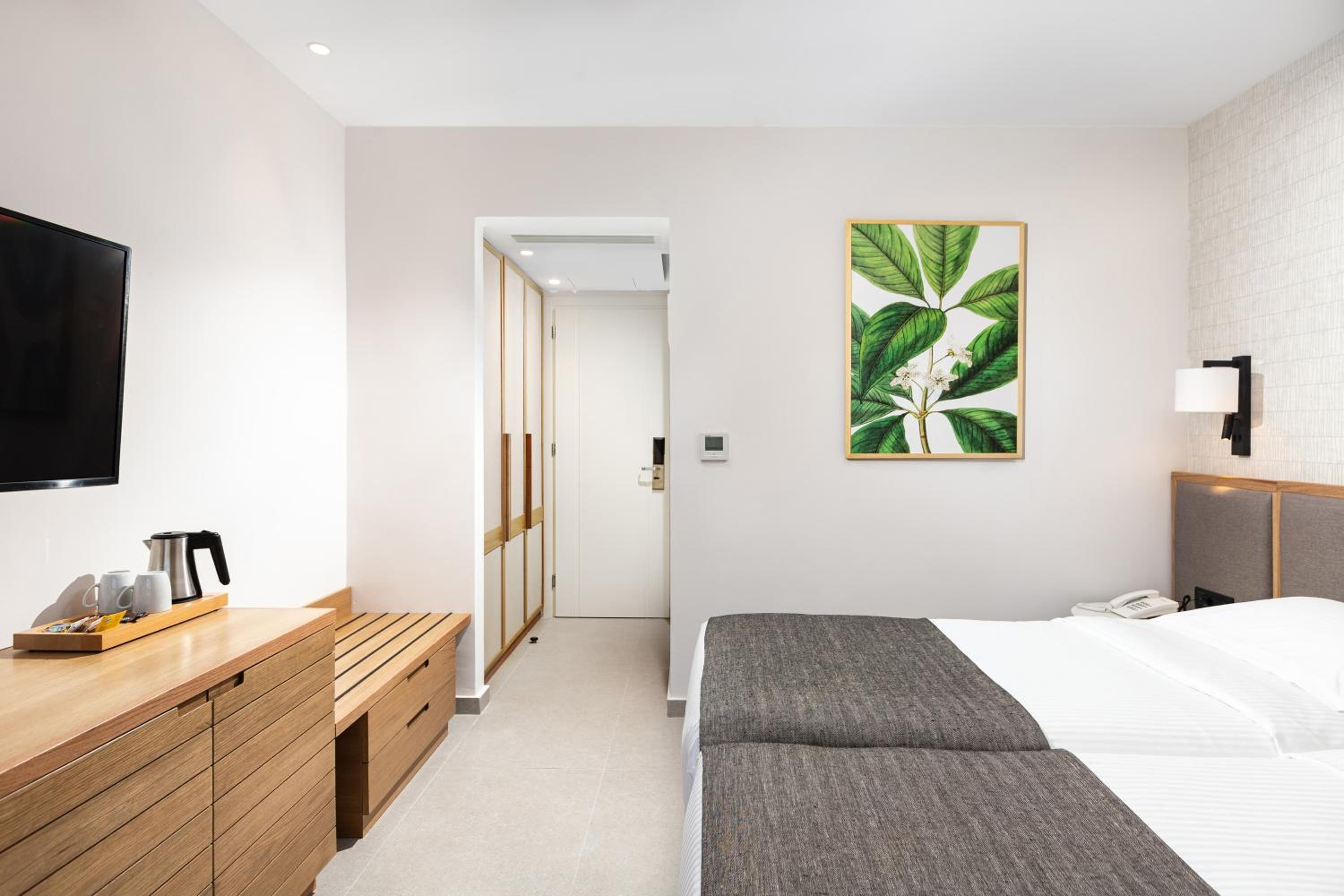 Superior Double or Twin Room - Photo 1