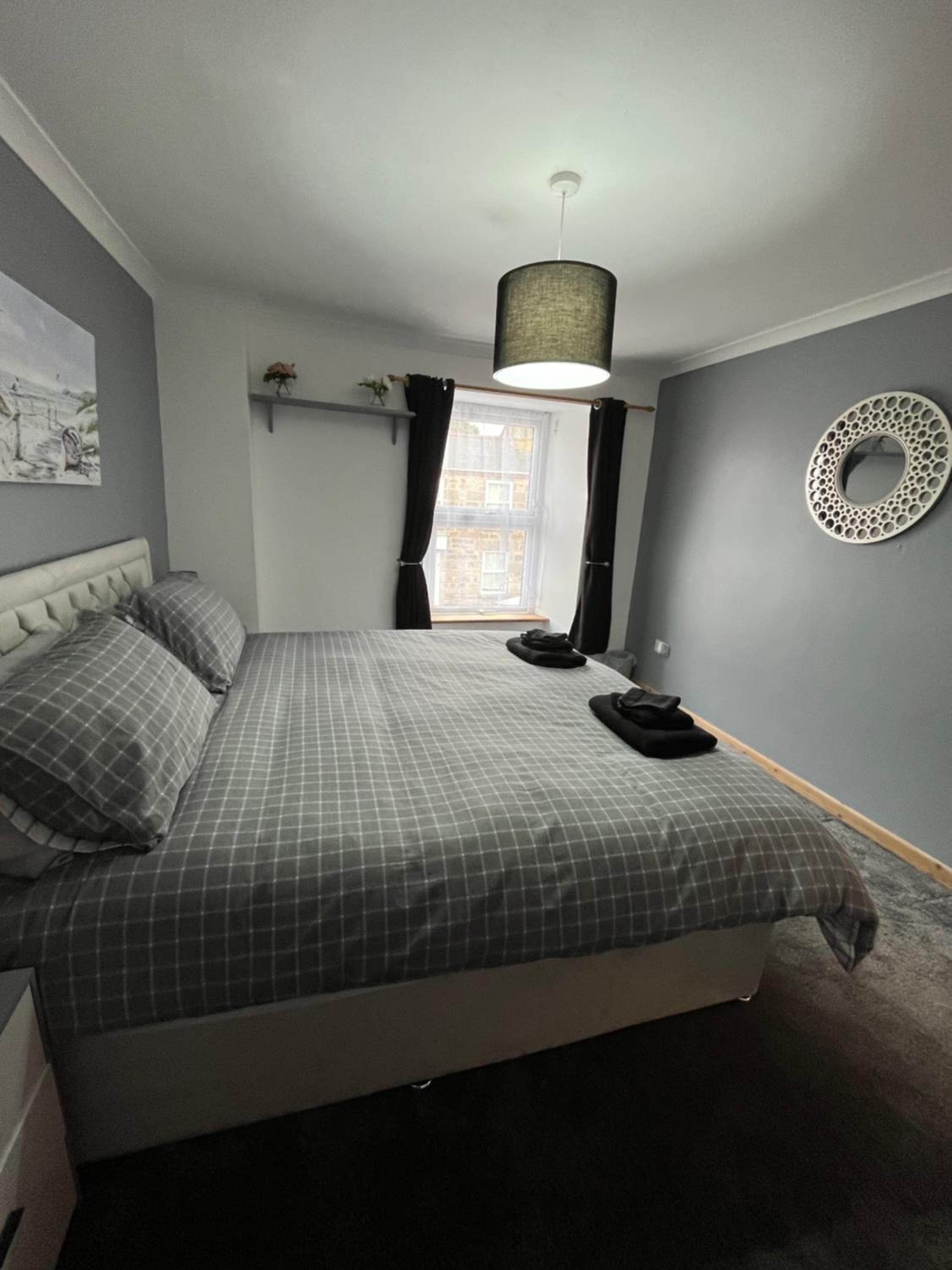 Three-Bedroom House photo 3