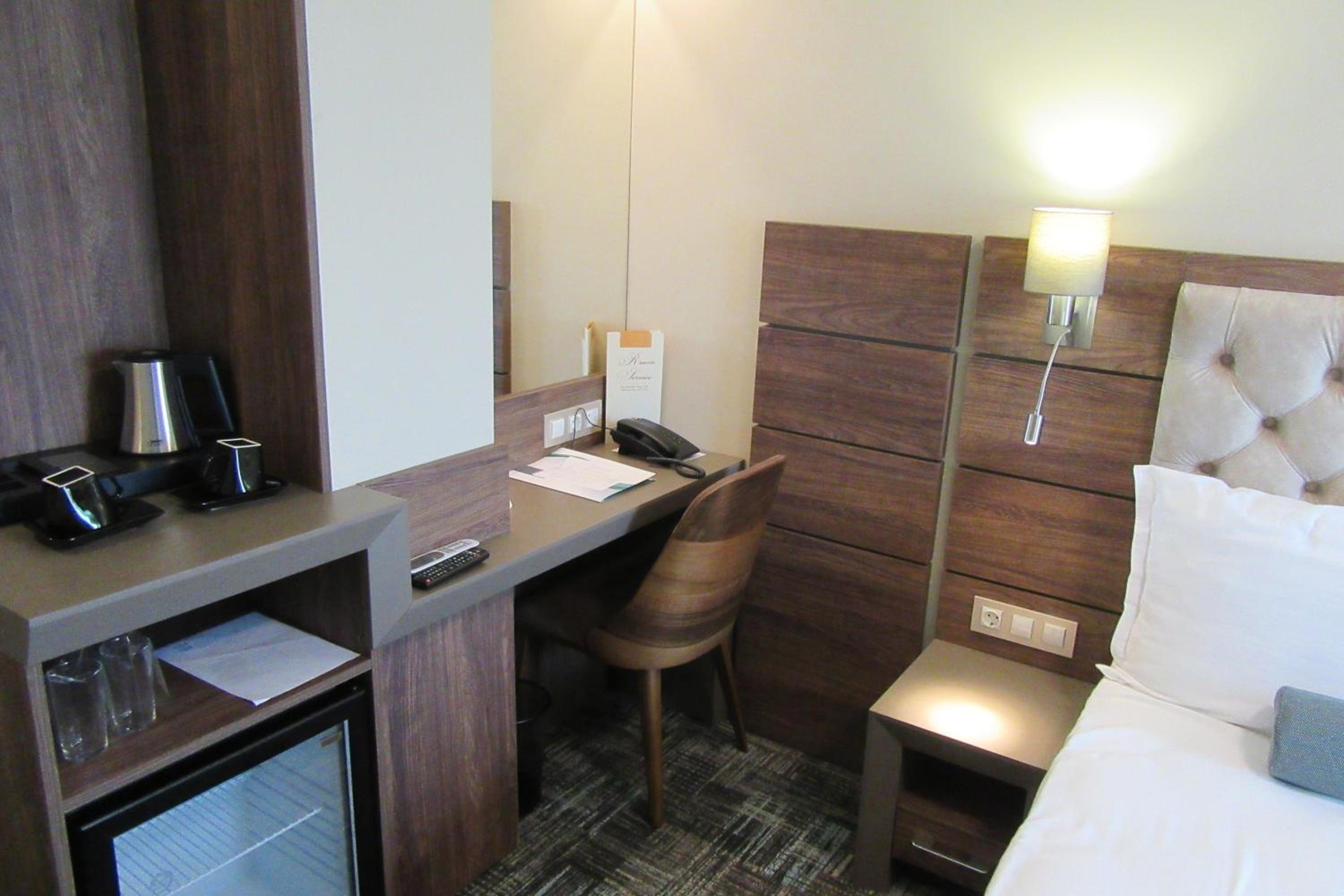 Double Room - Photo 4
