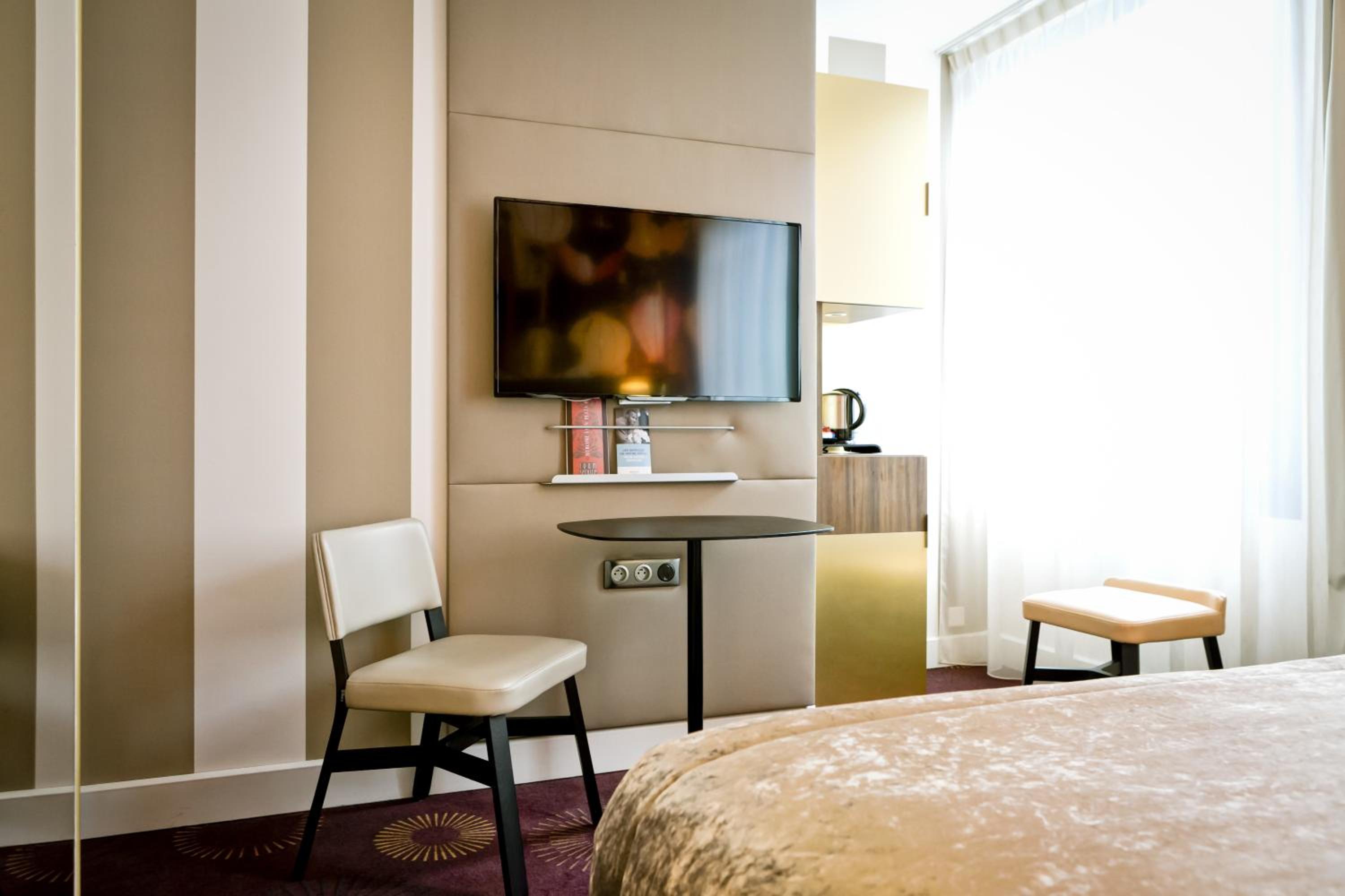 Classic Twin Room - Photo 4