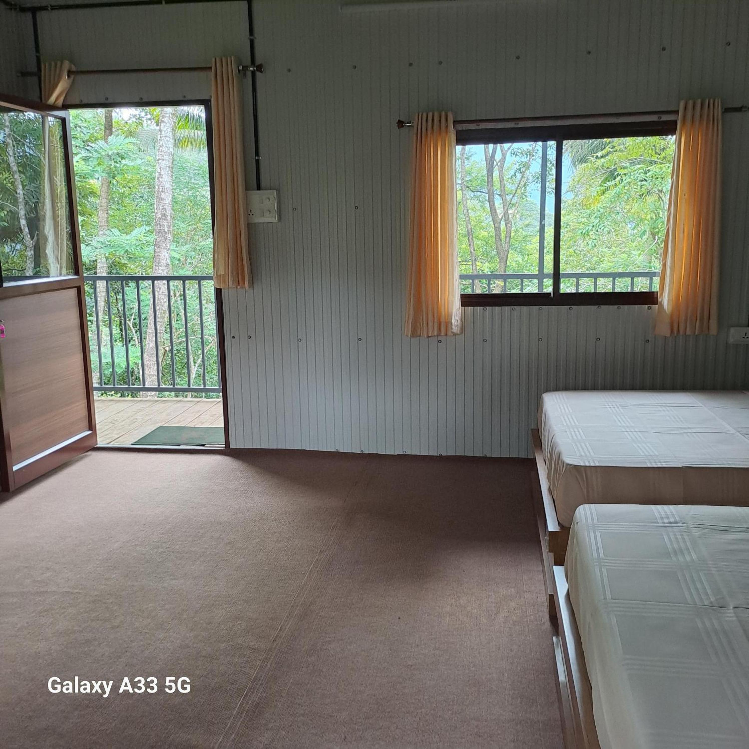 Three-Bedroom Holiday Home  photo 3