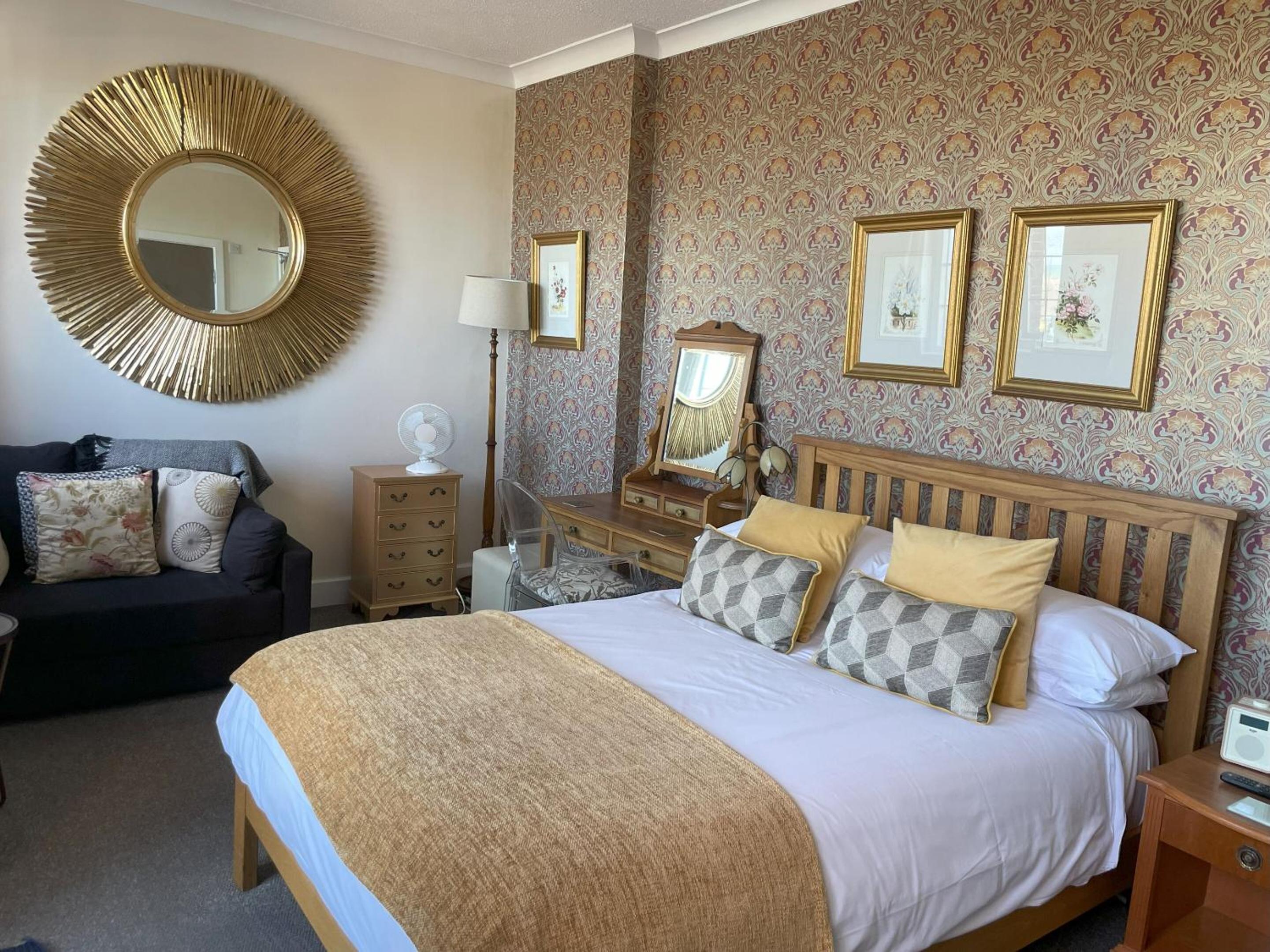 Double Room with Sea View - Photo 8