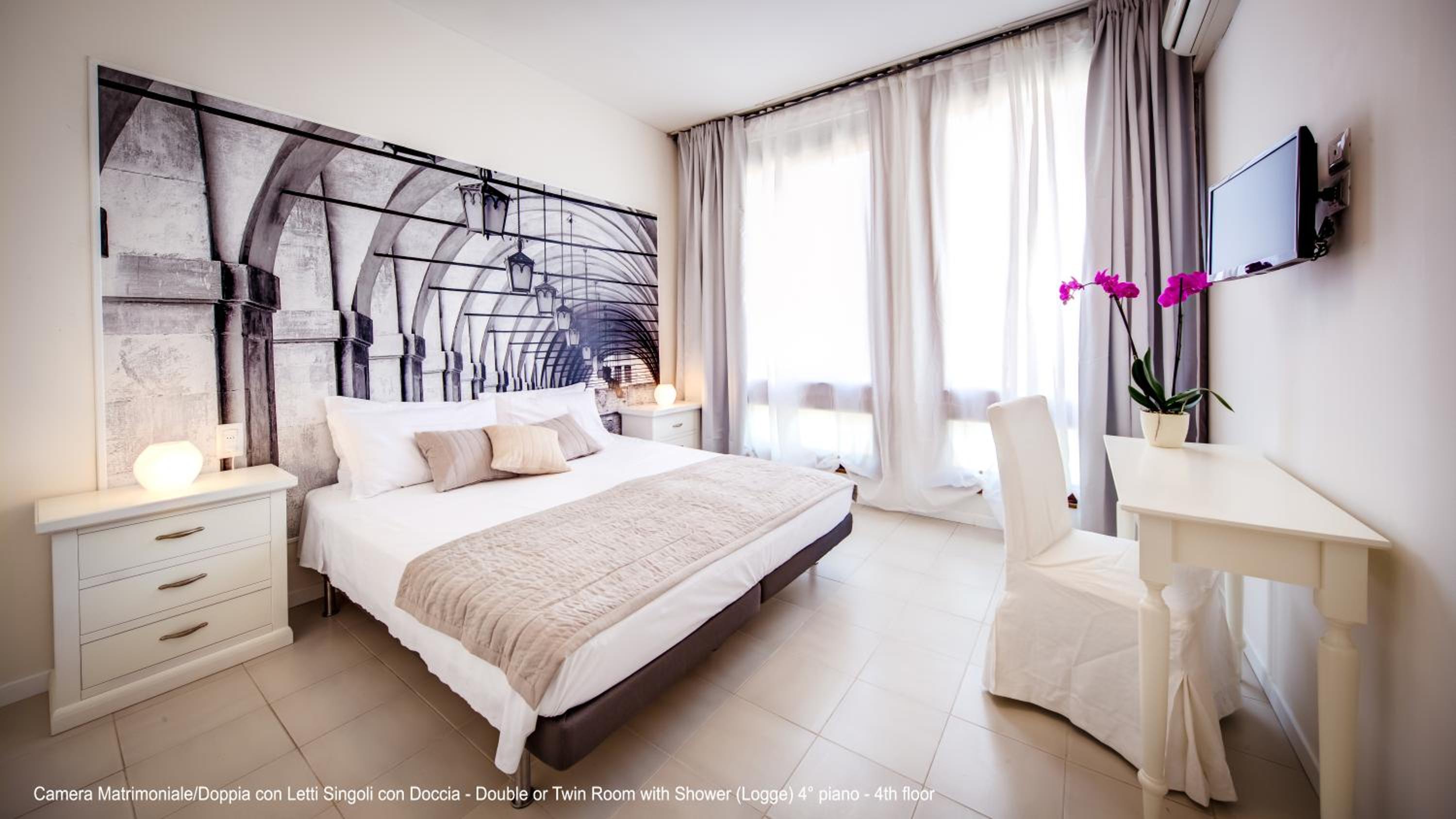 Double or Twin Room with Shower photo 1