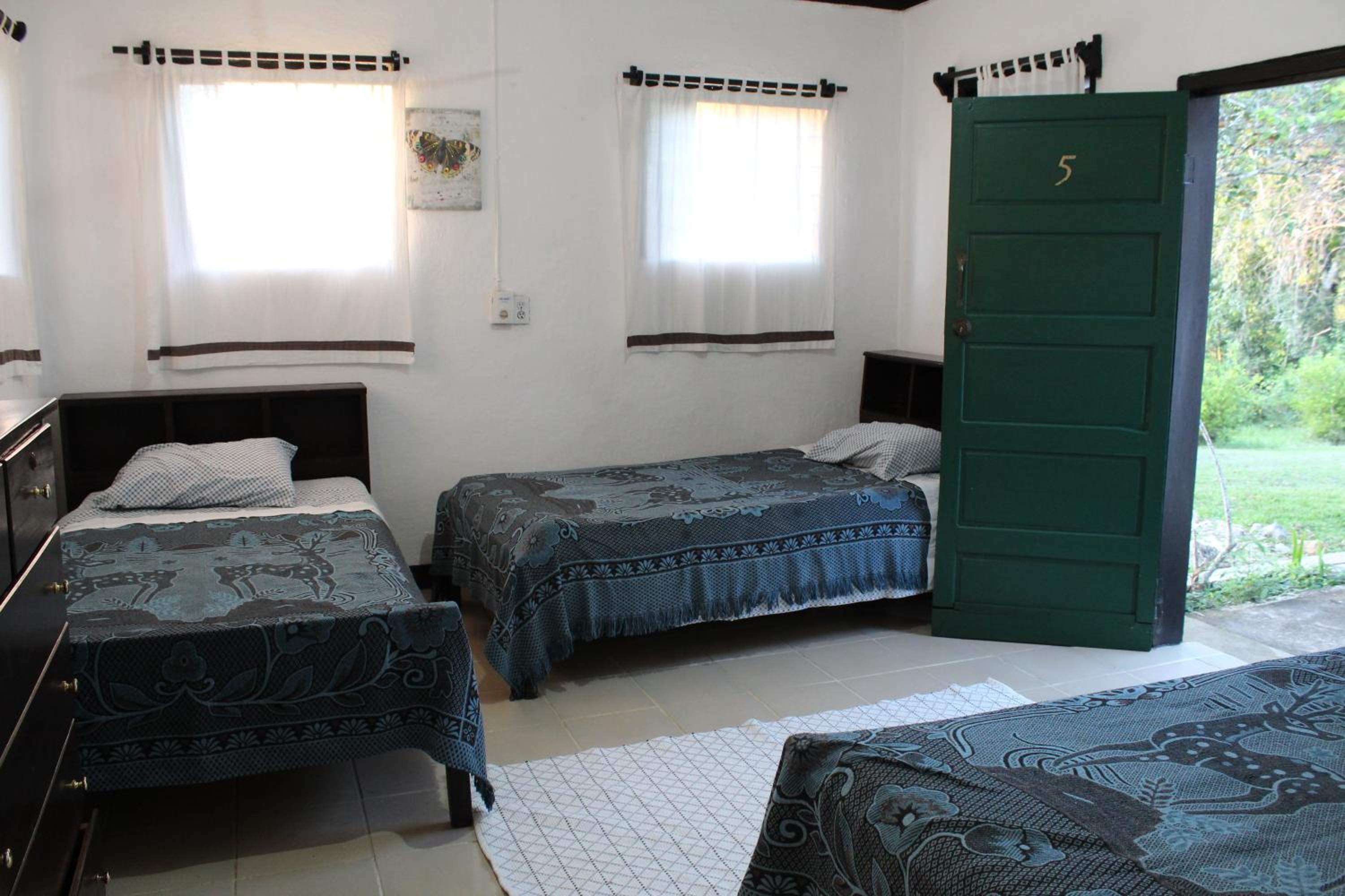 Deluxe Triple Room photo 1