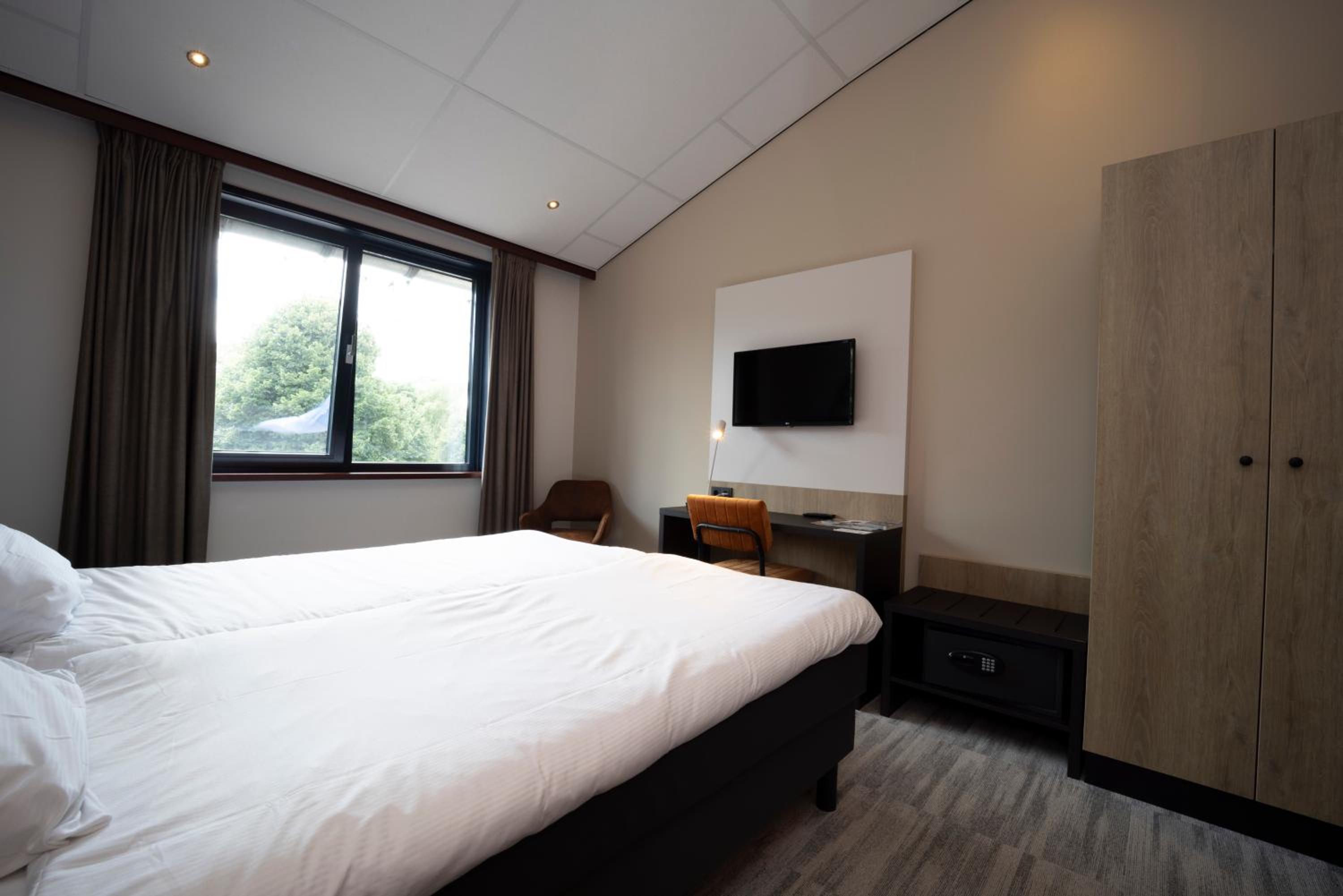 Double Room - Photo 3