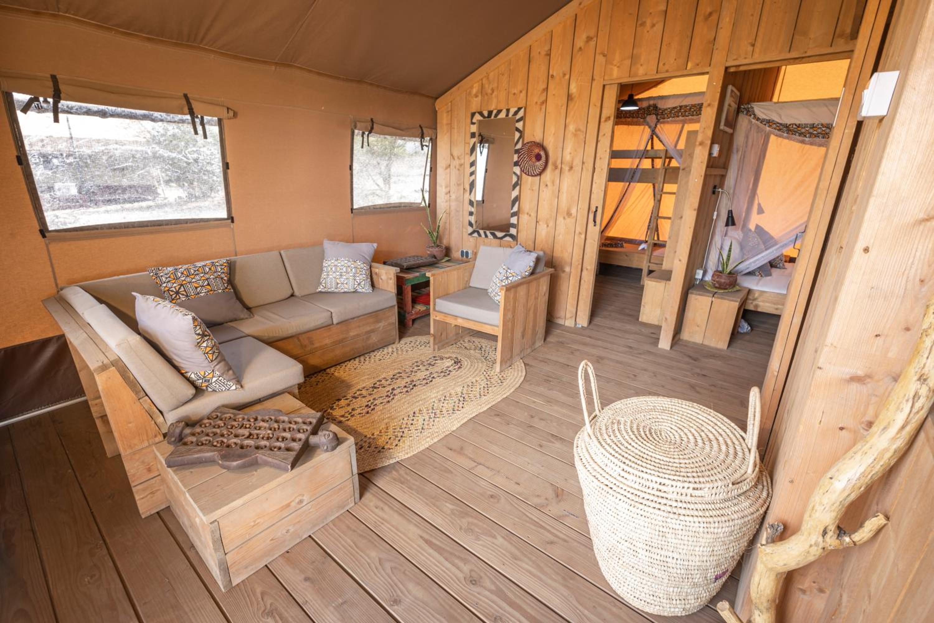 Safari Luxury Accommodations - Photo 5