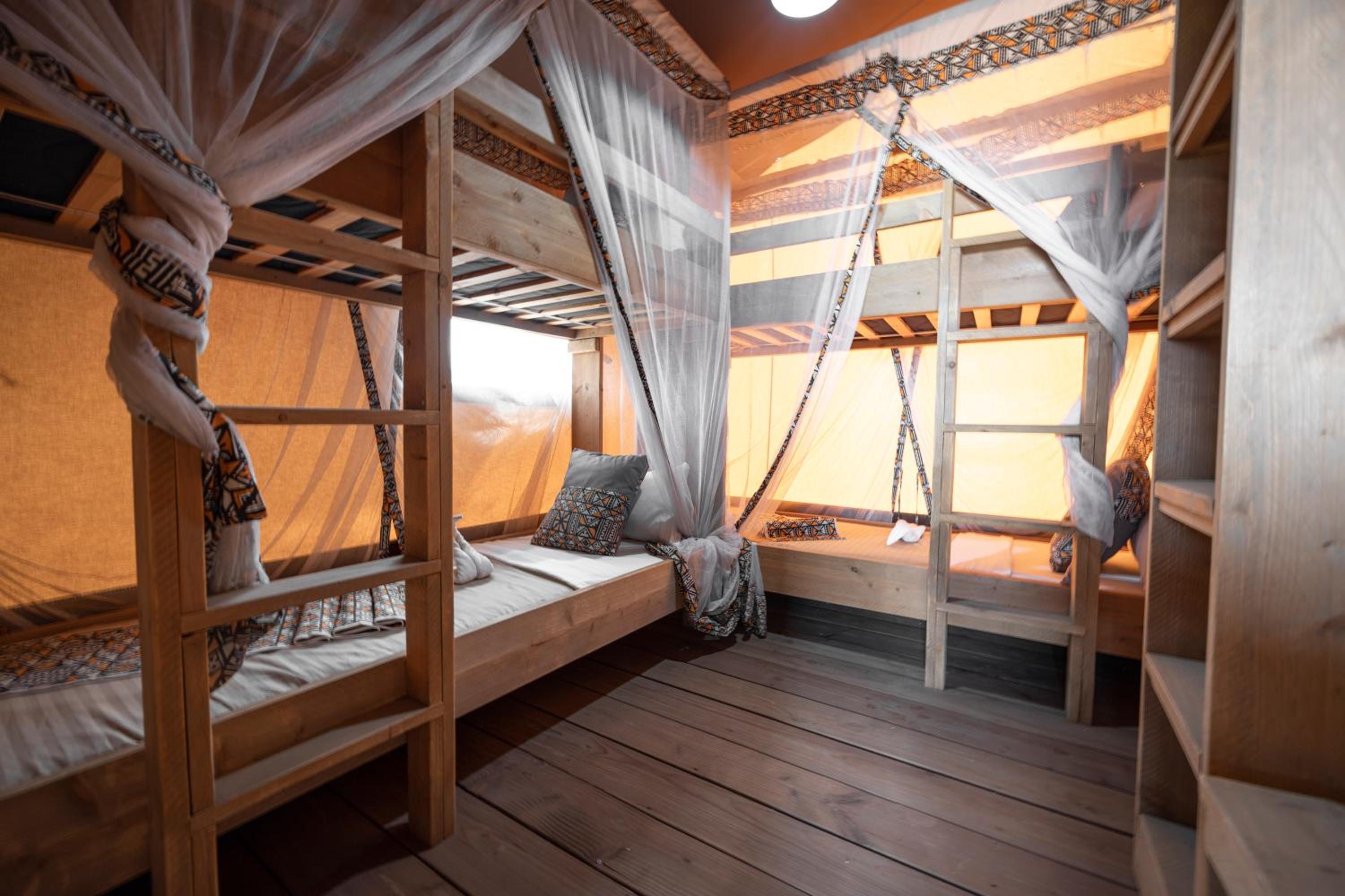 Safari Luxury Accommodations - Photo 7