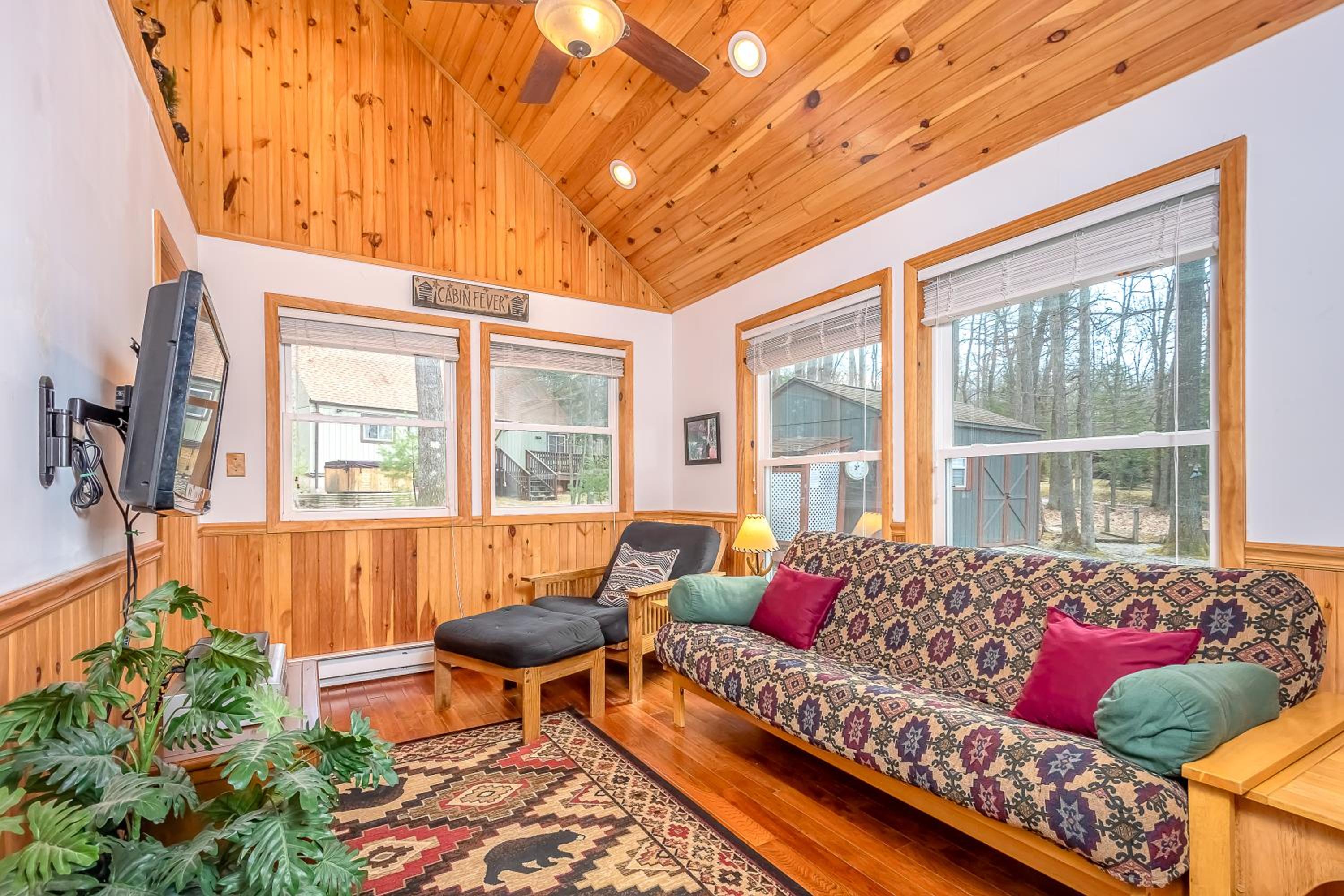Three-Bedroom House photo 1
