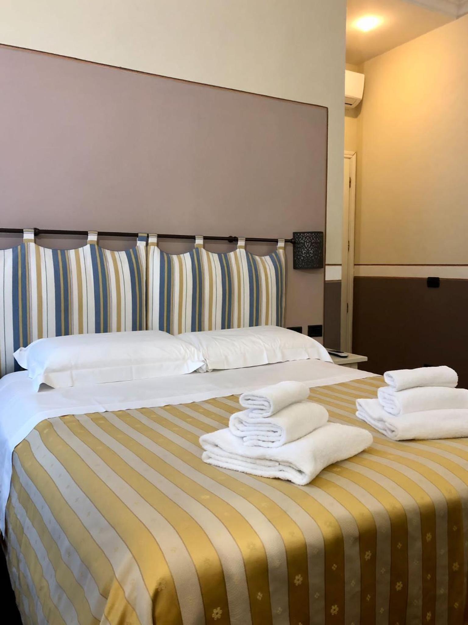 Economy Double Room - Photo 4