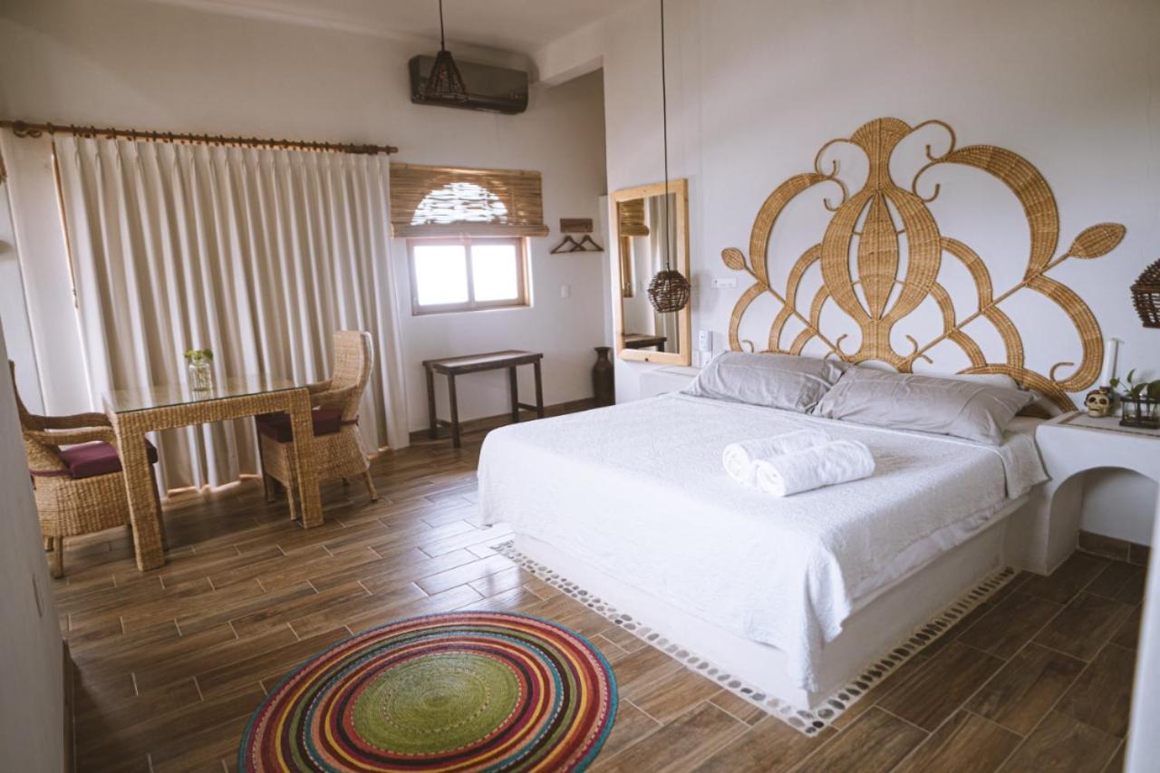 Deluxe Double Room with Balcony and Sea View
