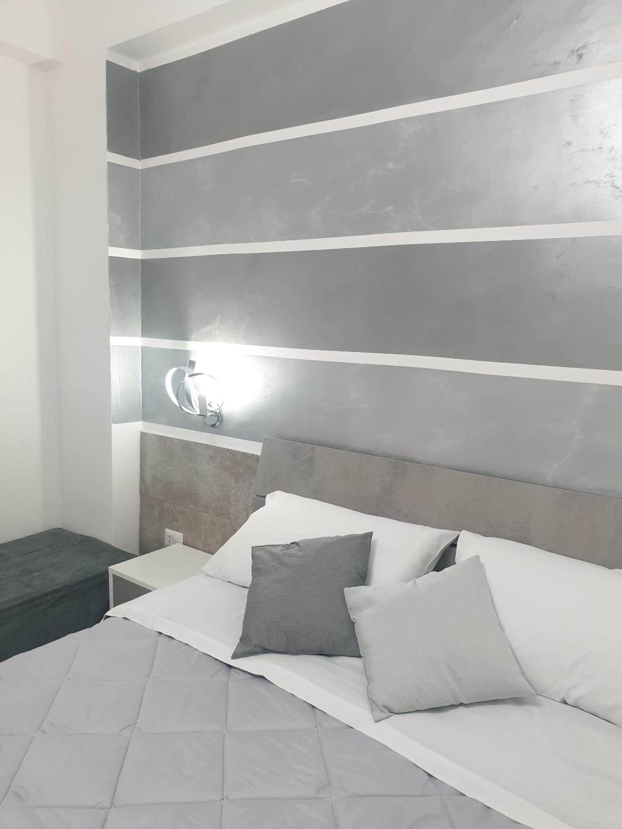Triple Room with Shower - Photo 5