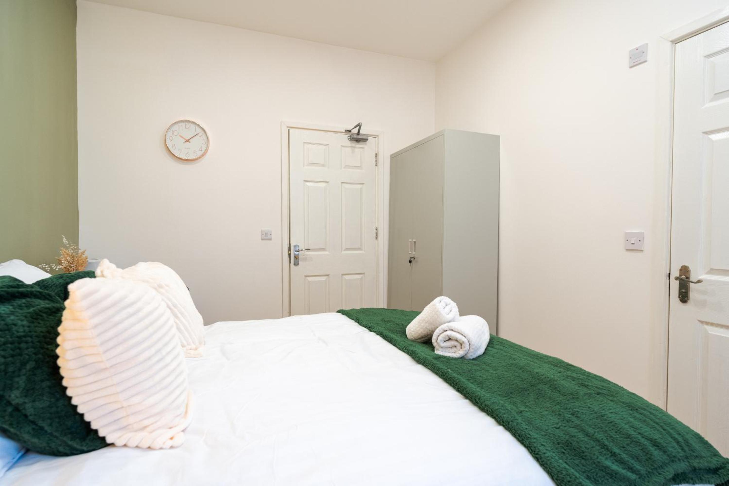 Standard Double Room - Photo 2