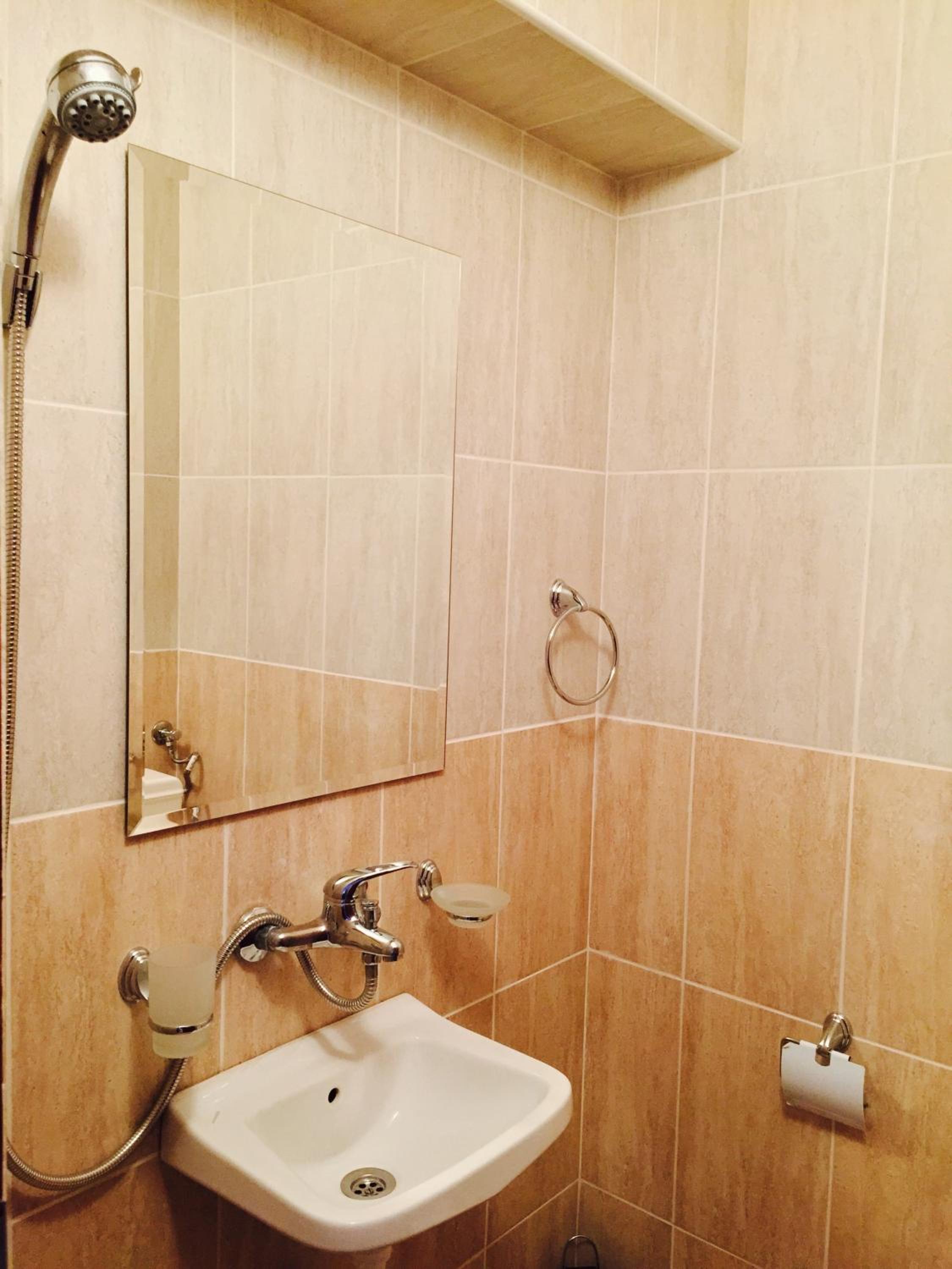 Quadruple Room With Private Bathroom photo 2